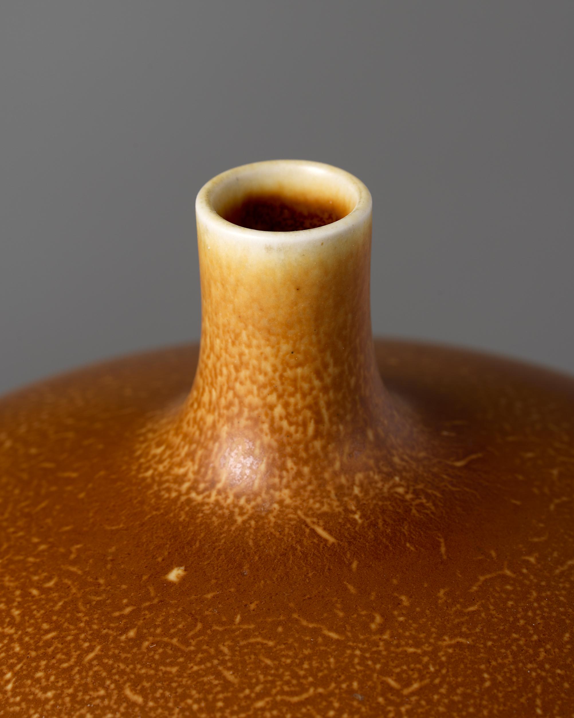 Milieu du XXe siècle Vase conçu par Berndt Friberg, Gustavsberg, Suède, 1967 en vente