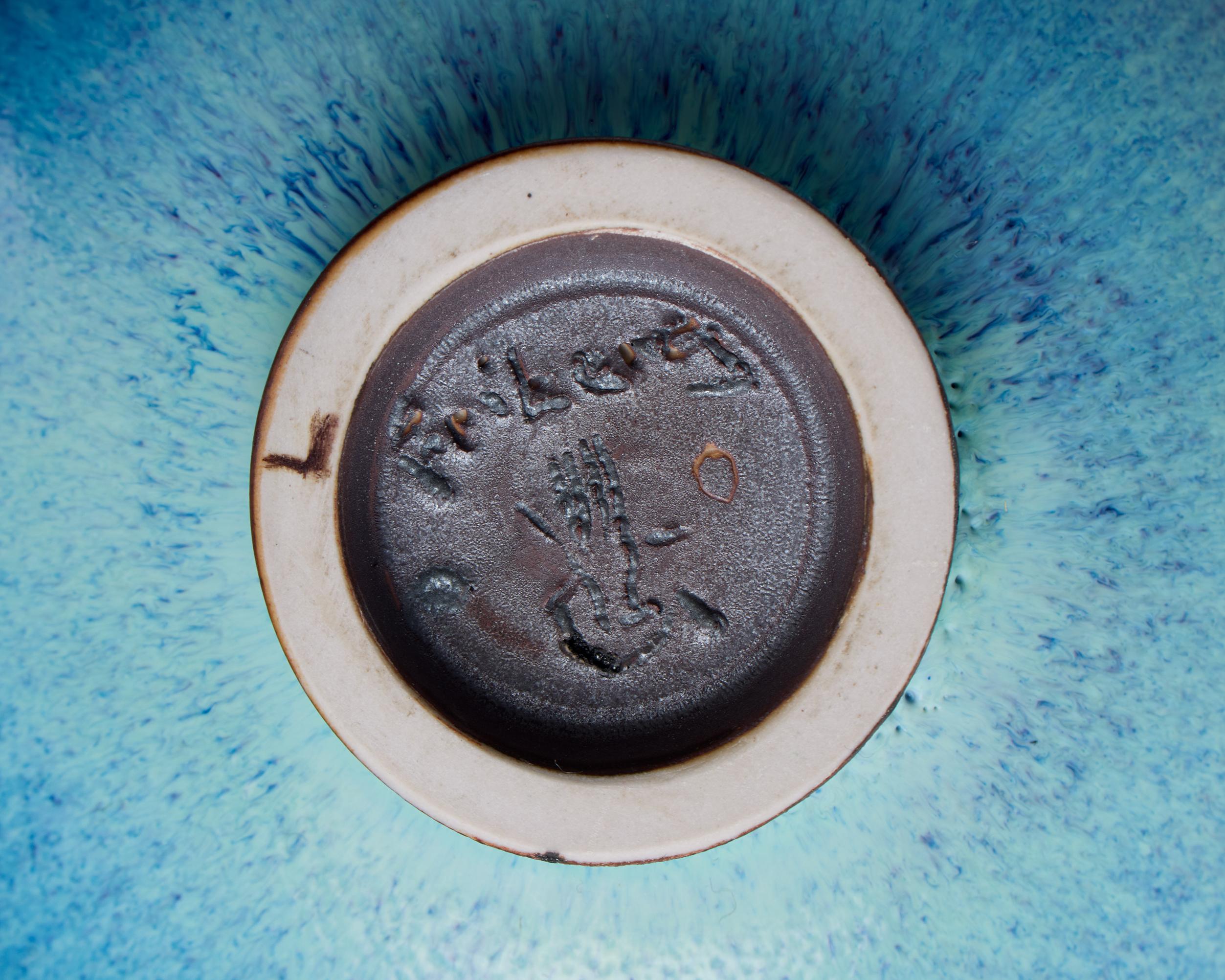 Vase en grès émaillé bleu de Berndt Friberg - Gustavsberg Studio, Suède 1970 en vente 1