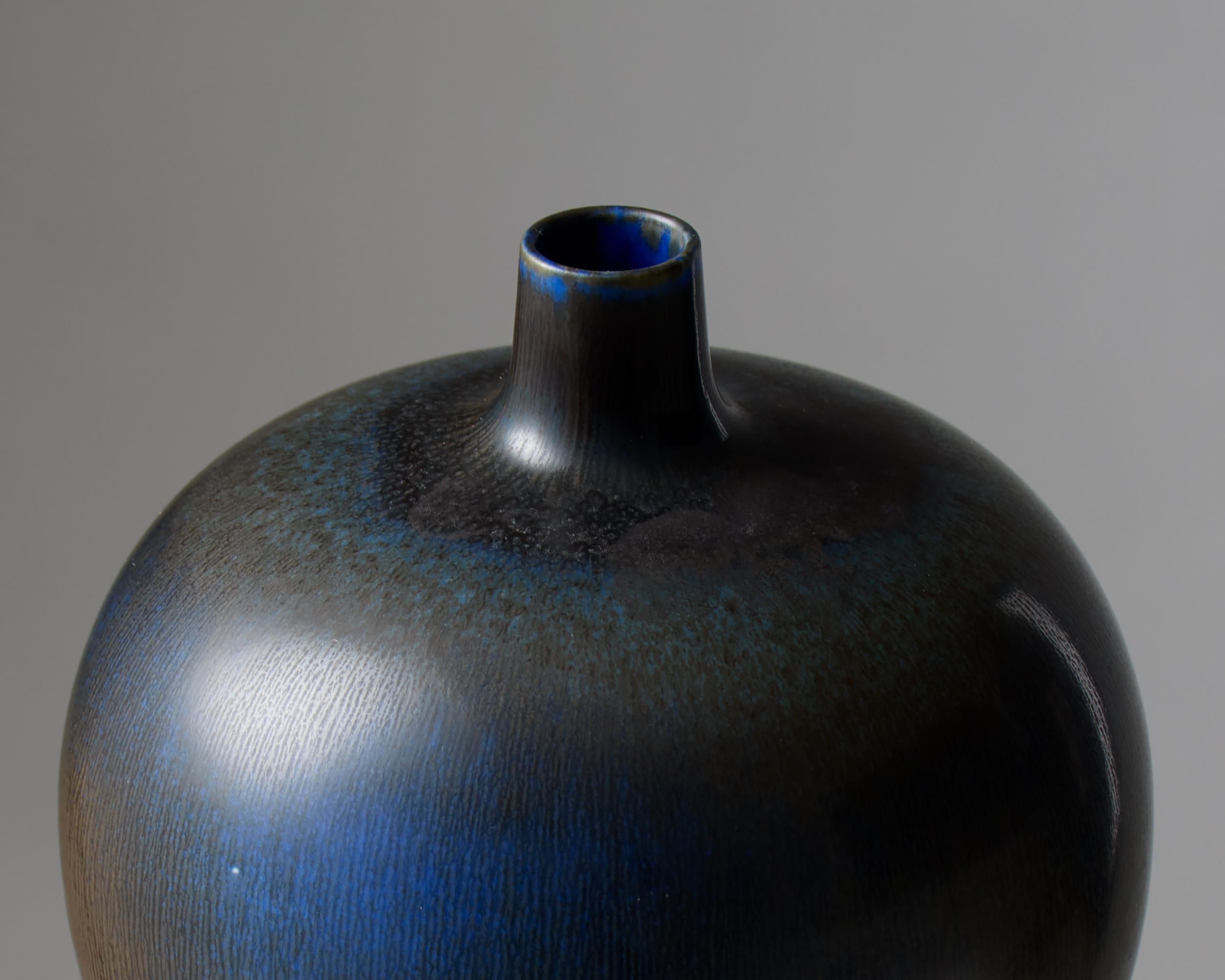 Mid-20th Century Vase designed by Berndt Friberg, Gustavsbergs Studio, Sweden, 1954. For Sale
