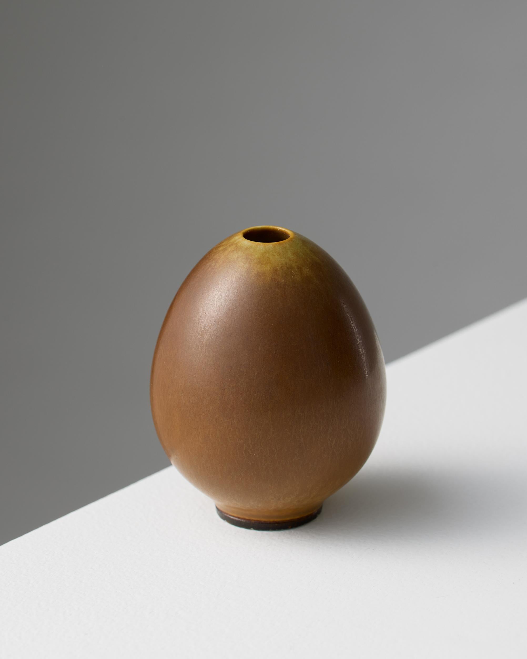 Vase conçu par Berndt Friberg, Rörstrand Suède, 1955 Bon état - En vente à Stockholm, SE