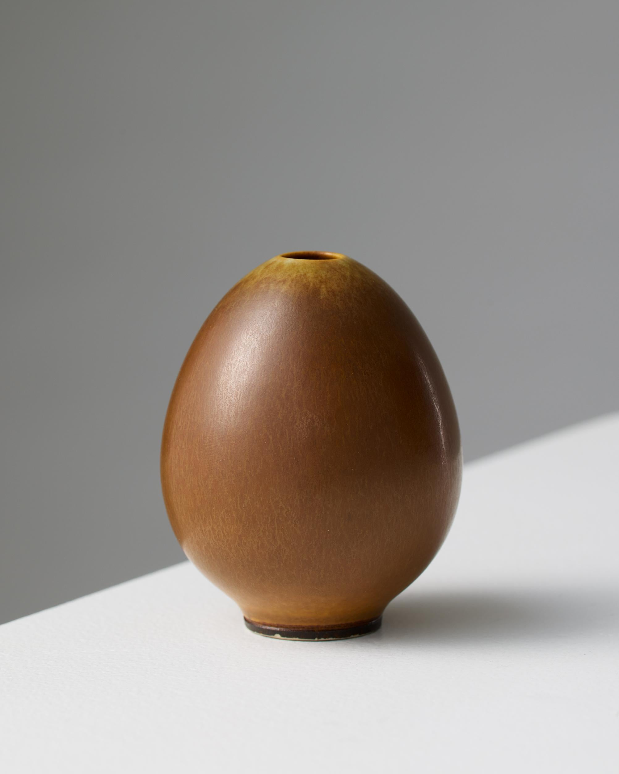 Milieu du XXe siècle Vase conçu par Berndt Friberg, Rörstrand Suède, 1955 en vente