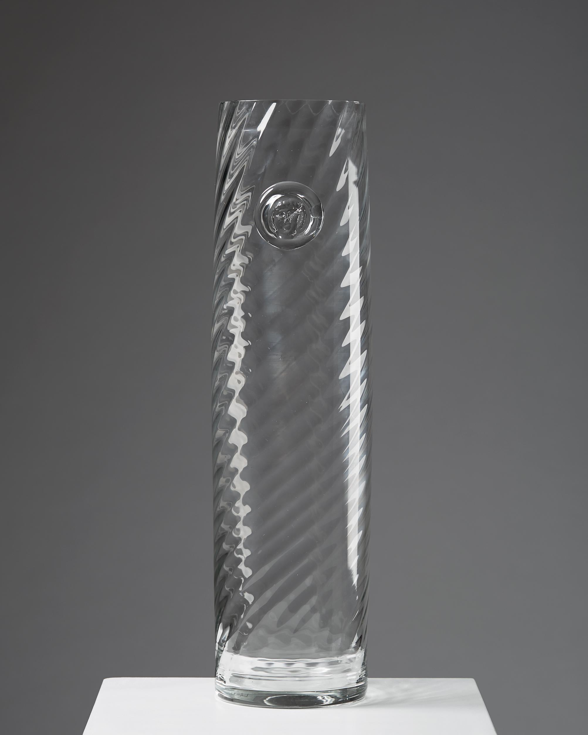 Vase designed by Erik Höglund,
Sweden. 1970's.

Glass.

Dimensions:
H: 54 cm/ 21 1/4