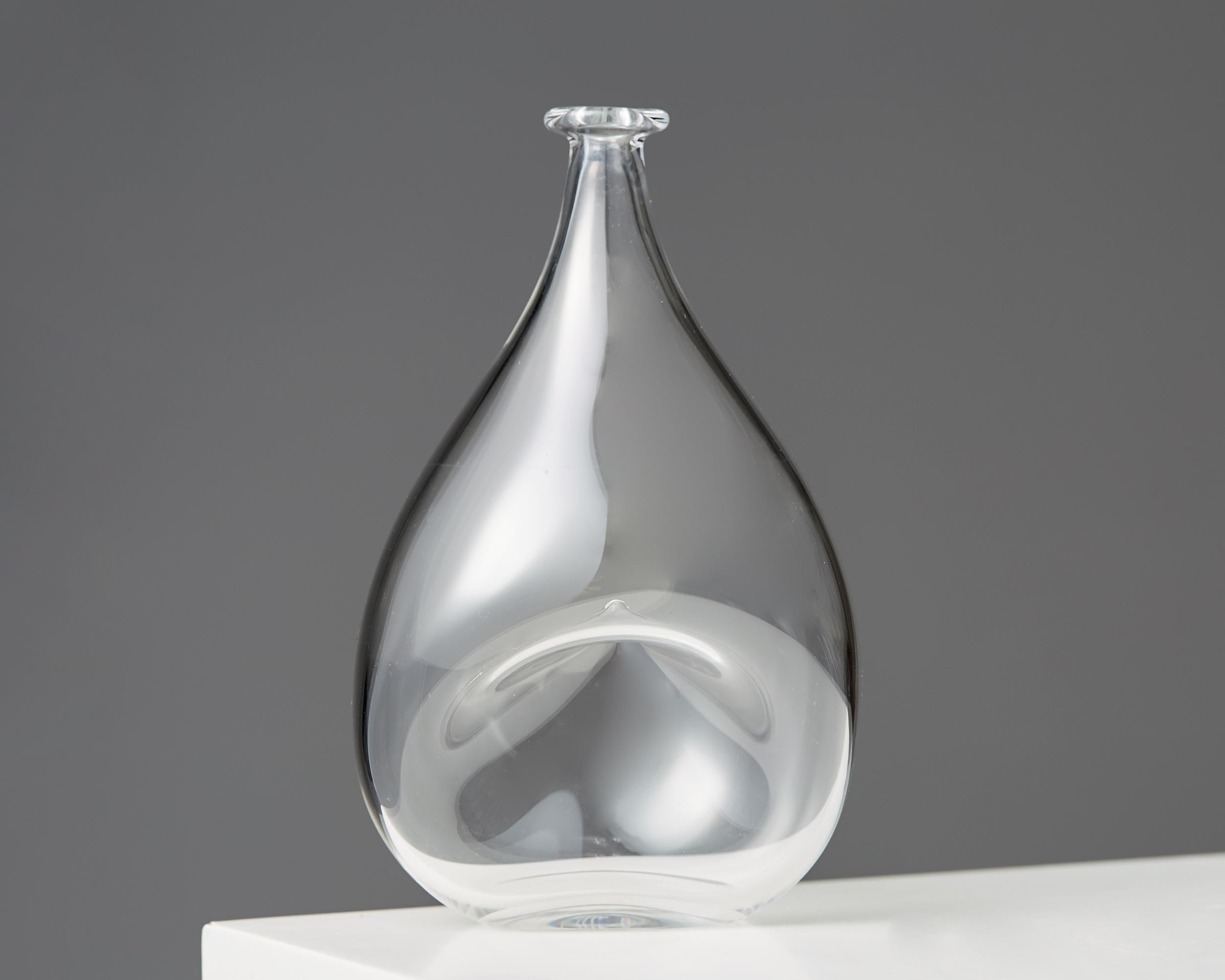 Vase Designed by Ingeborg Lundin for Orrefors, Sweden, 1950s In Excellent Condition In Stockholm, SE