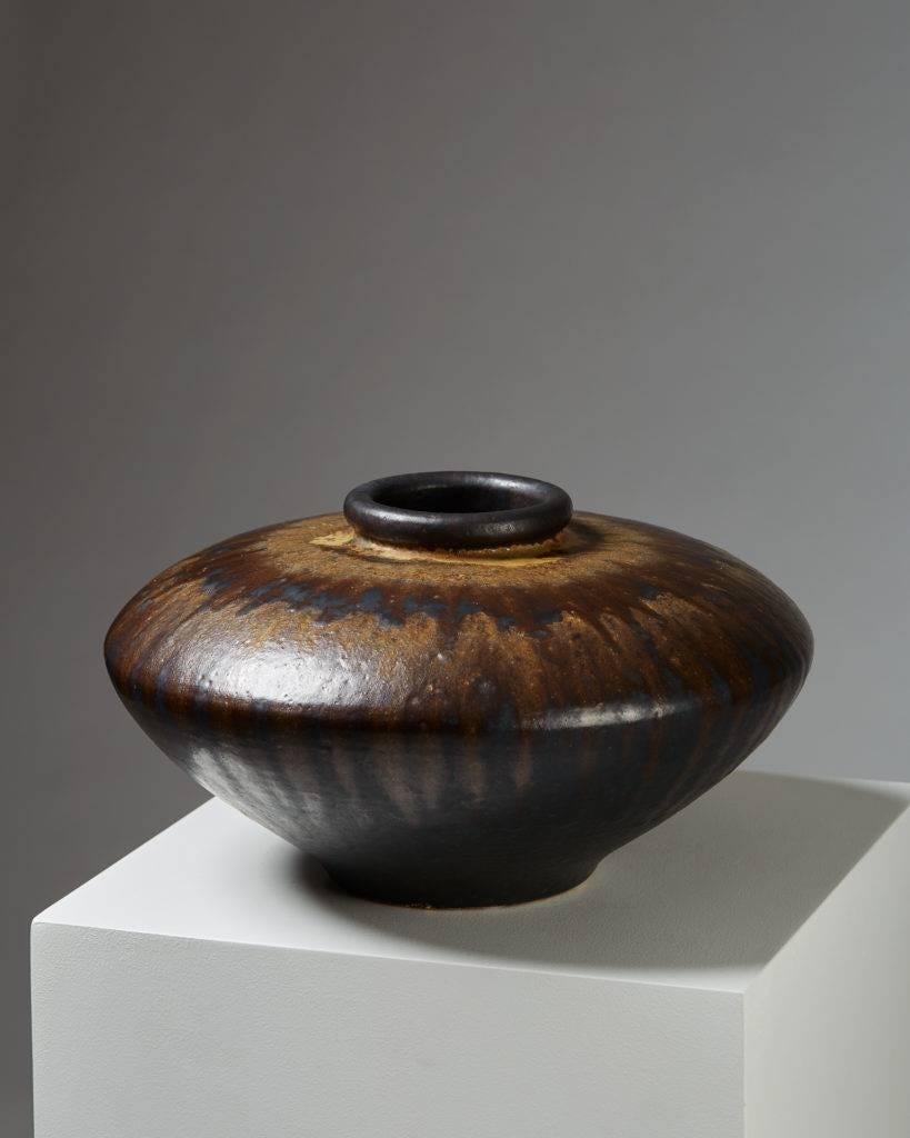 Vase designed by Patrick Nordström, 
Denmark, 1927.

Stoneware.

Measures: H 21 cm/ 8 1/4