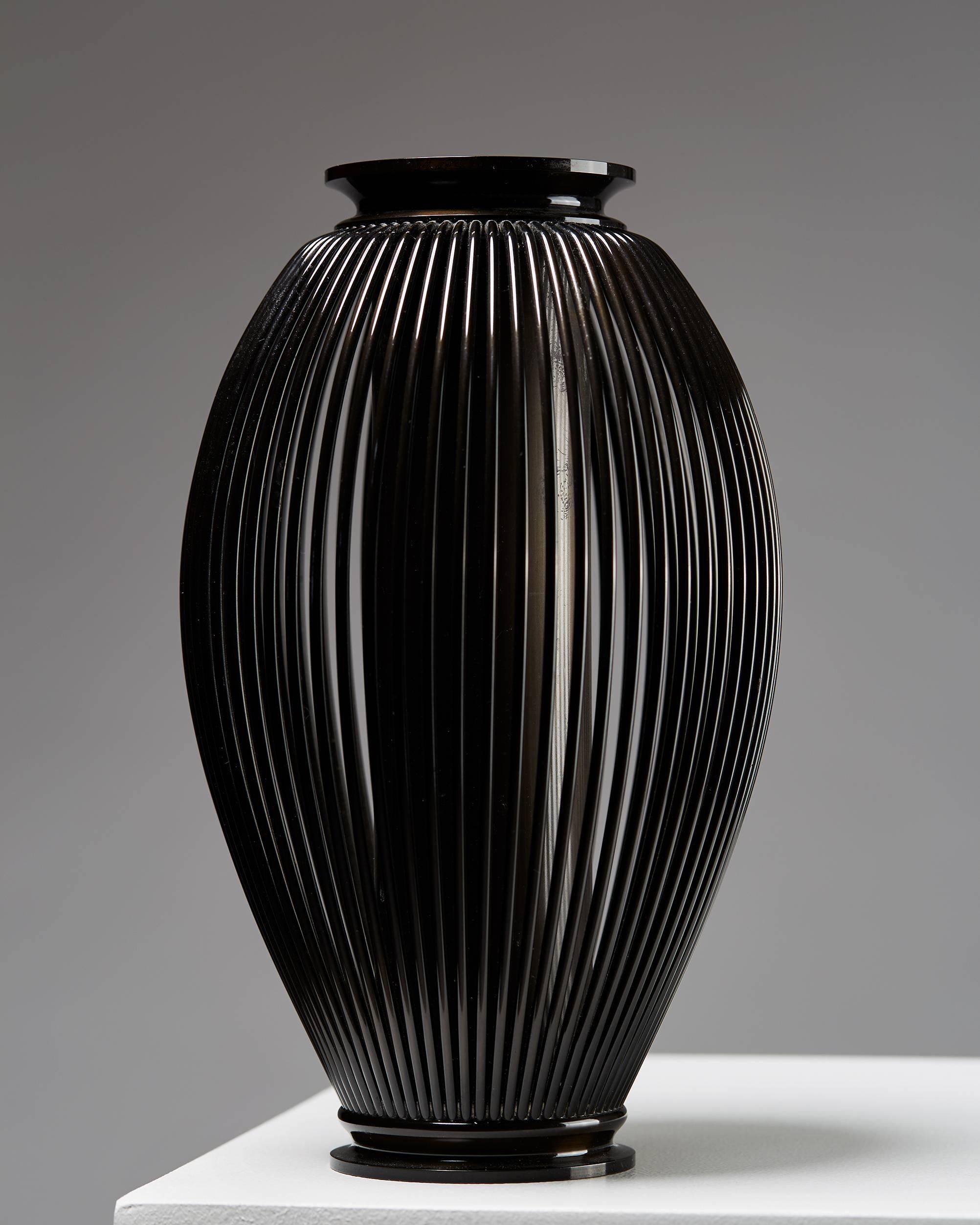 Vase Designed by To-Ryo, Japan, 2000s In Excellent Condition In Stockholm, SE