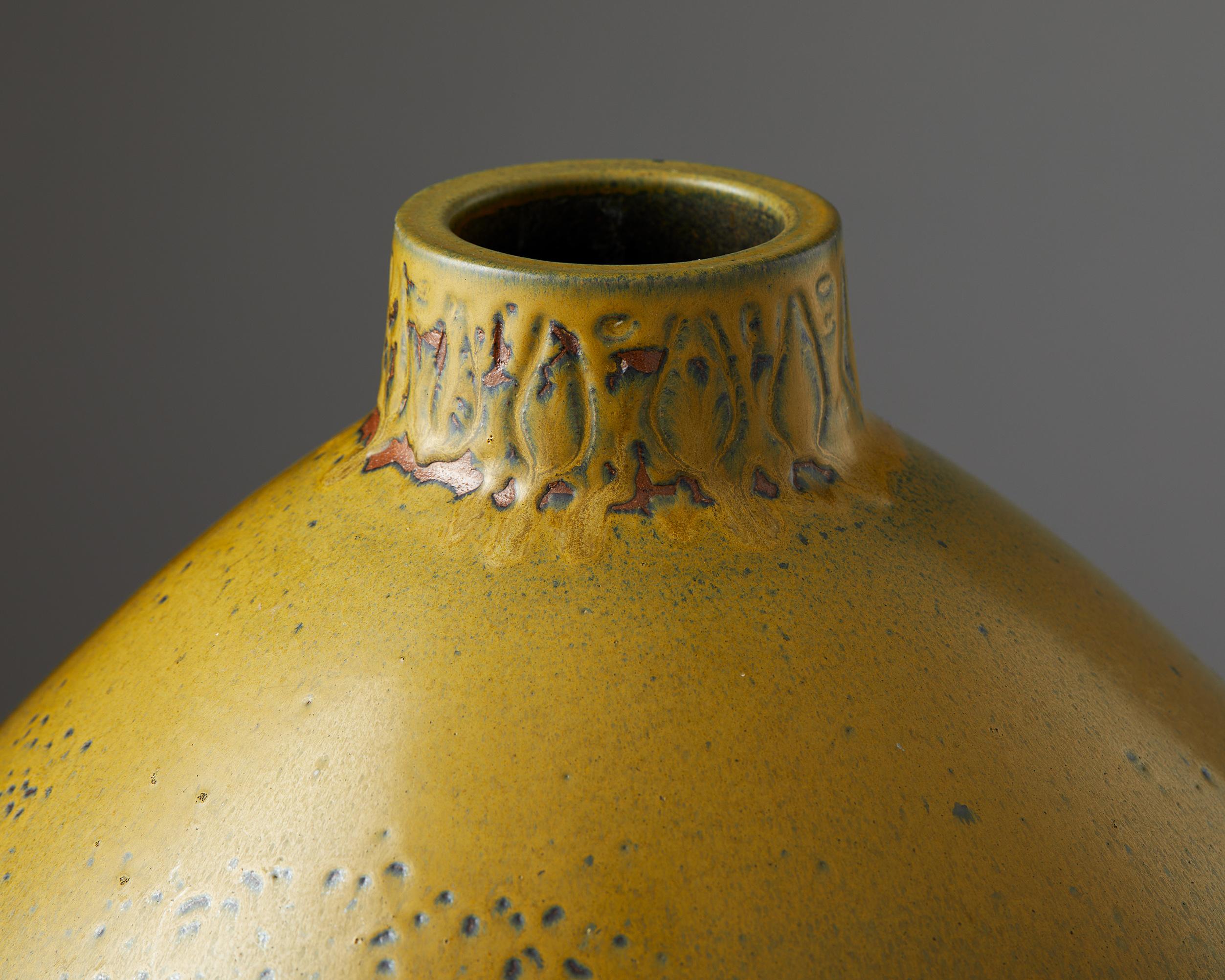Vase Designed by Yngve Blixt, Stoneware, Sweden, 1955 In Good Condition For Sale In Stockholm, SE