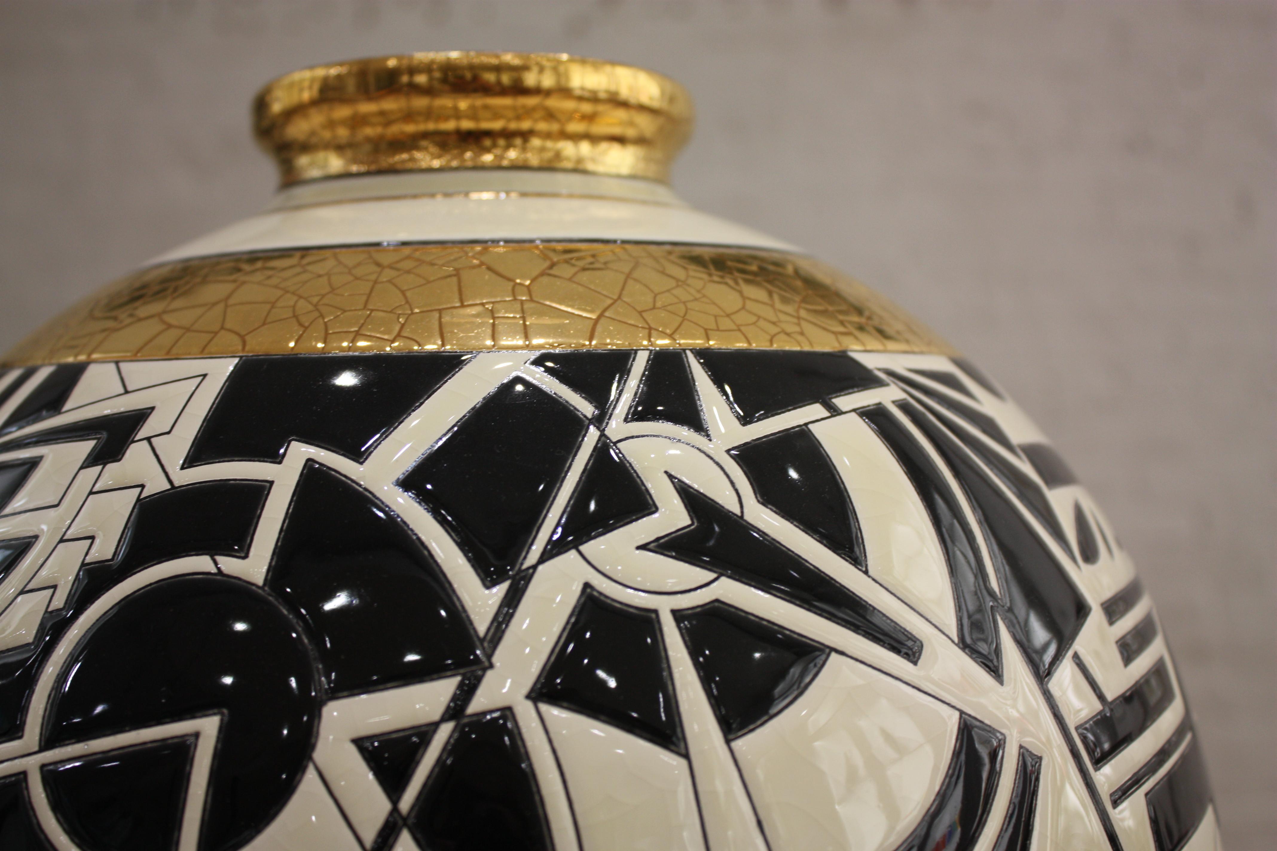 Earthenware Vase Emaux de Longwy, Motifs