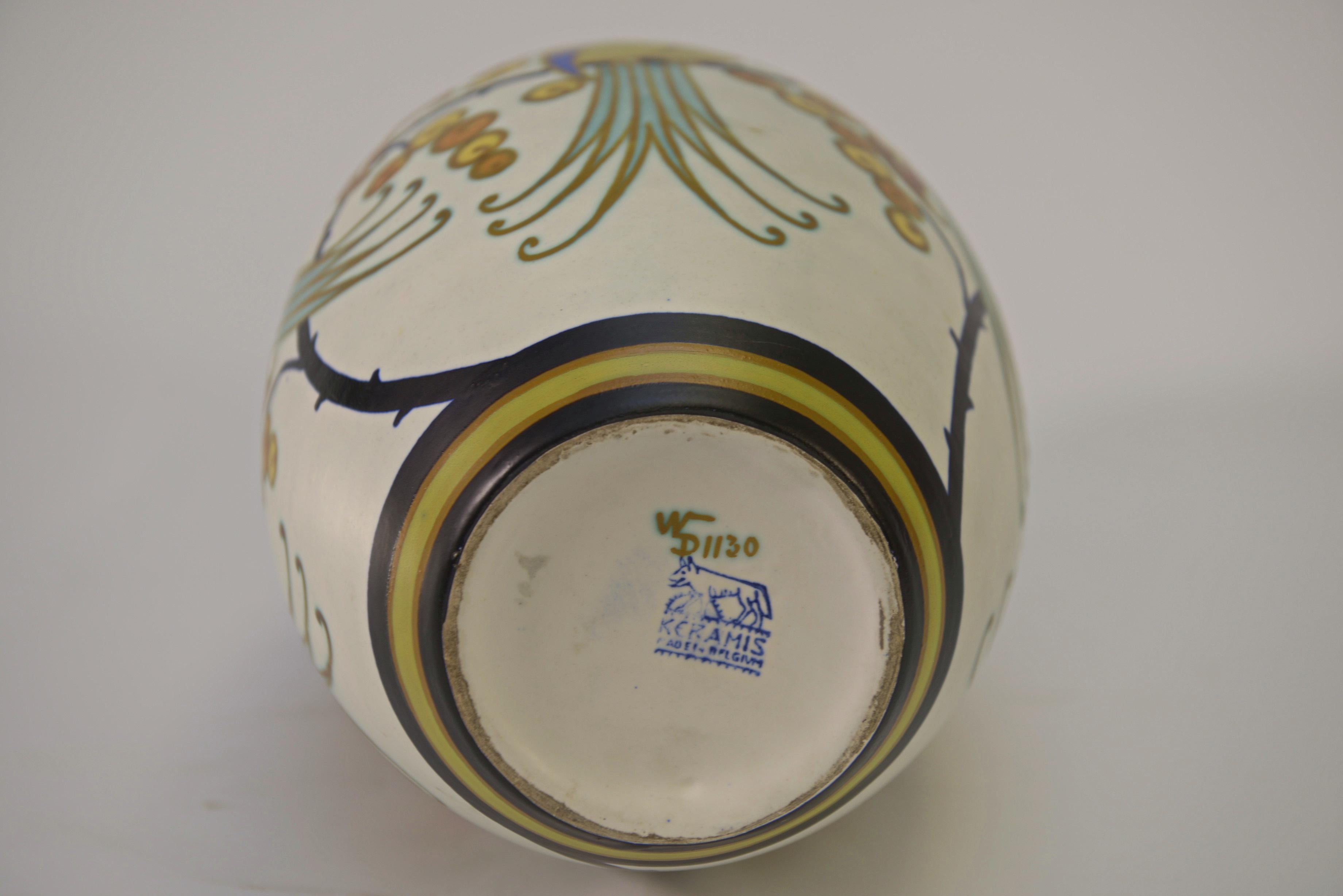 Jarrón en porcelana Art Déco KERAMIS signé Jan WIND 