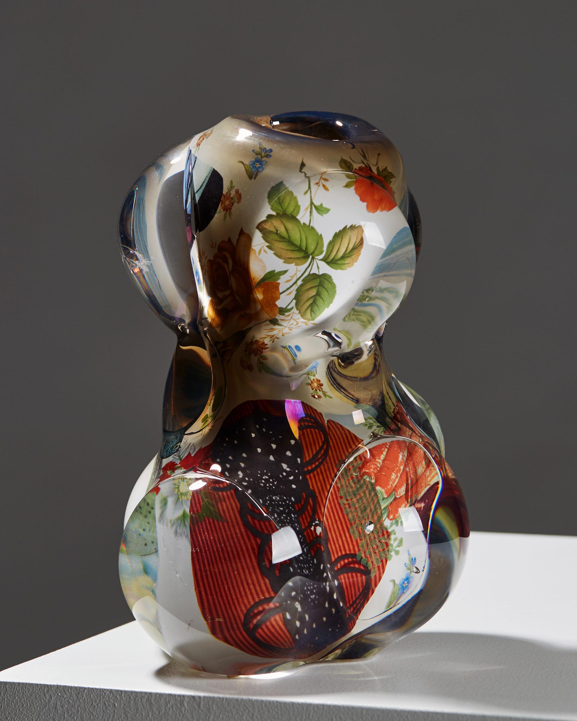 Modern Vase 'Fabula' Designed by Per B. Sundberg for Orrefors, Sweden, 1998 For Sale