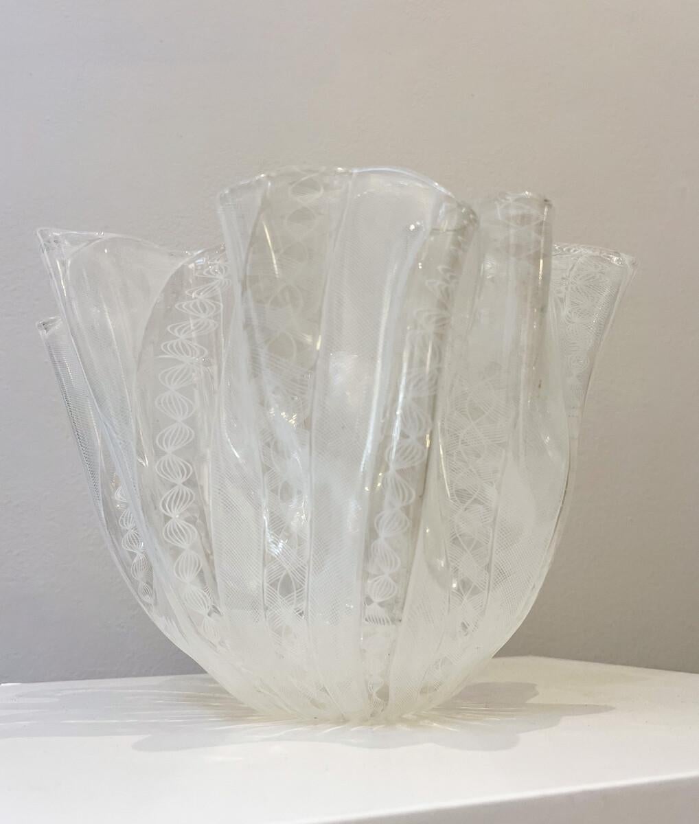 20ième siècle Vase 