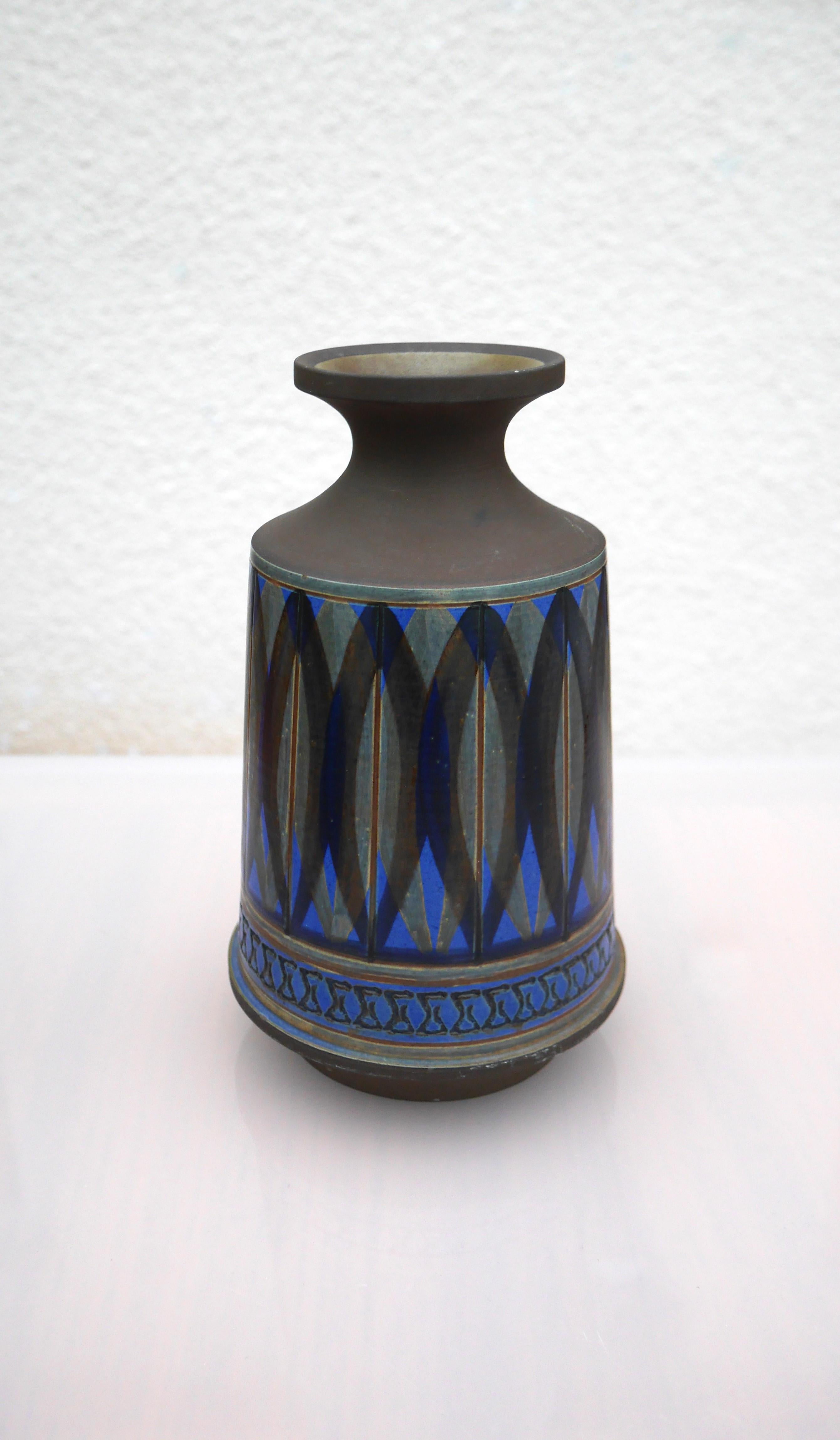 Vase aus Alingsås, Schweden von Ulla Wihnblad (Schwedisch) im Angebot