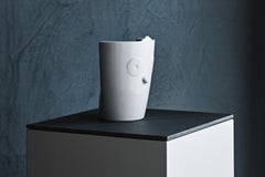 Contemporary vase in white ceramic from the SoShiro Ainu collection