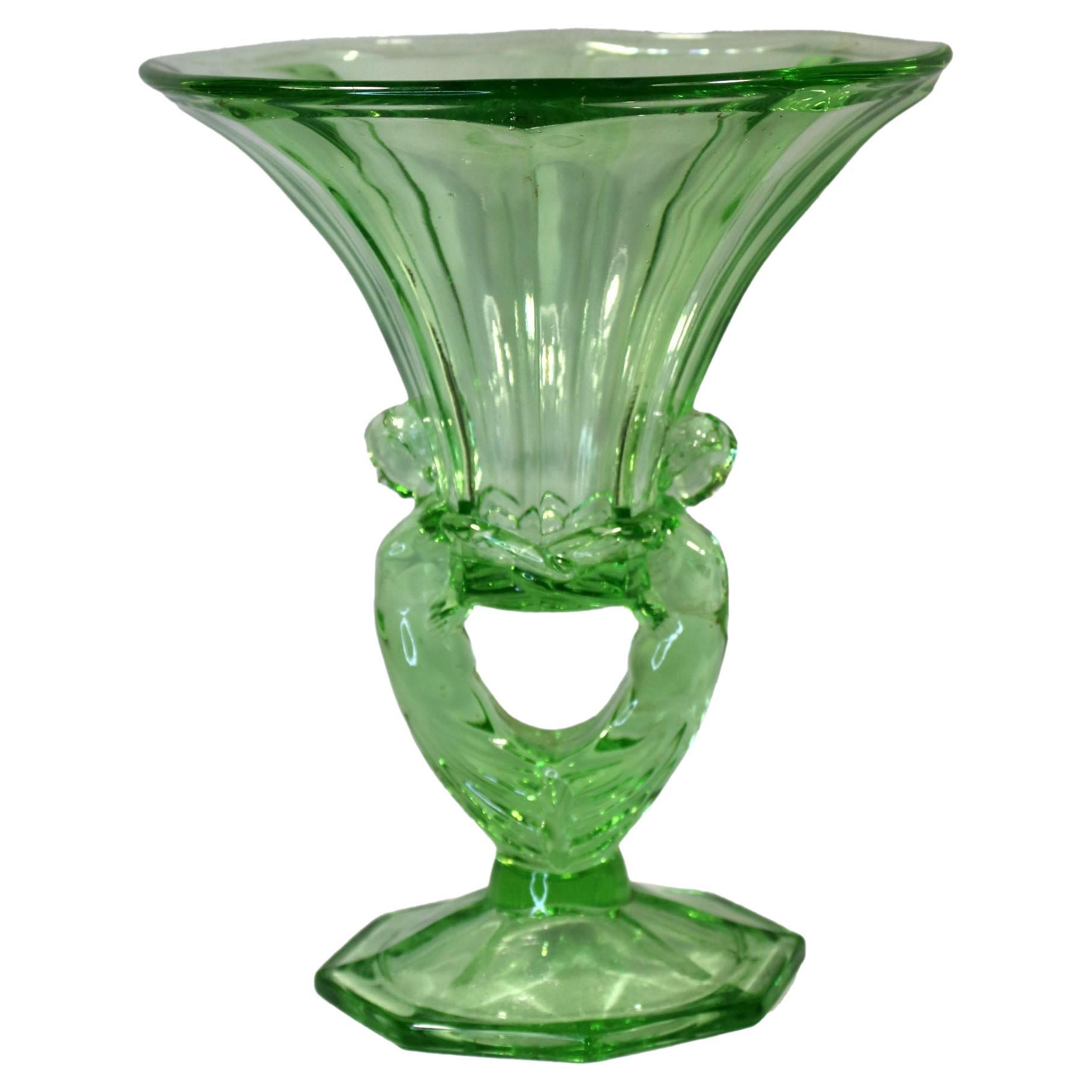 Vase aus der Sezessionszeit im Angebot