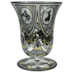 Böhmische Vase im Art-Déco-Stil:: handbemaltes Glas des 20