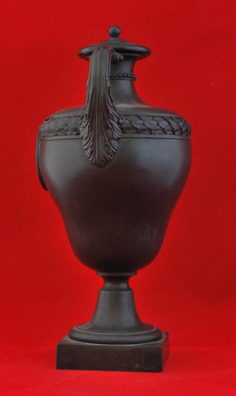 English Vase in Black Basalt, Wedgwood & Bentley, circa 1773