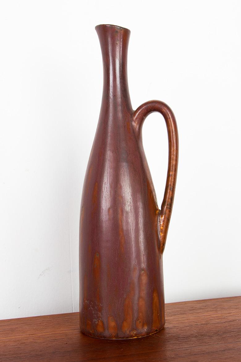 Milieu du XXe siècle Vase en céramique émaillée brune de Gunnar Nylund pour Rörstrand Suède 1960. en vente