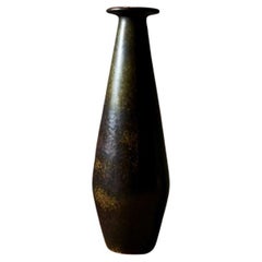 Die Vase aus Keramik von Gunnar Nylund
