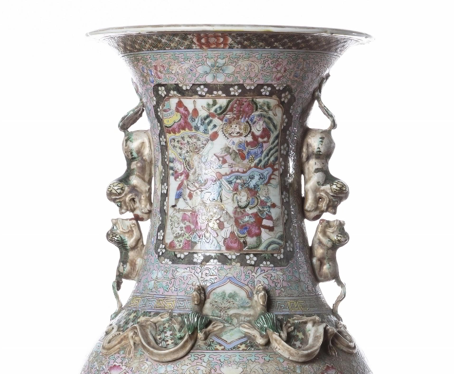 Chinese Export Vase in Chinese porcelain, Guangxu Reign