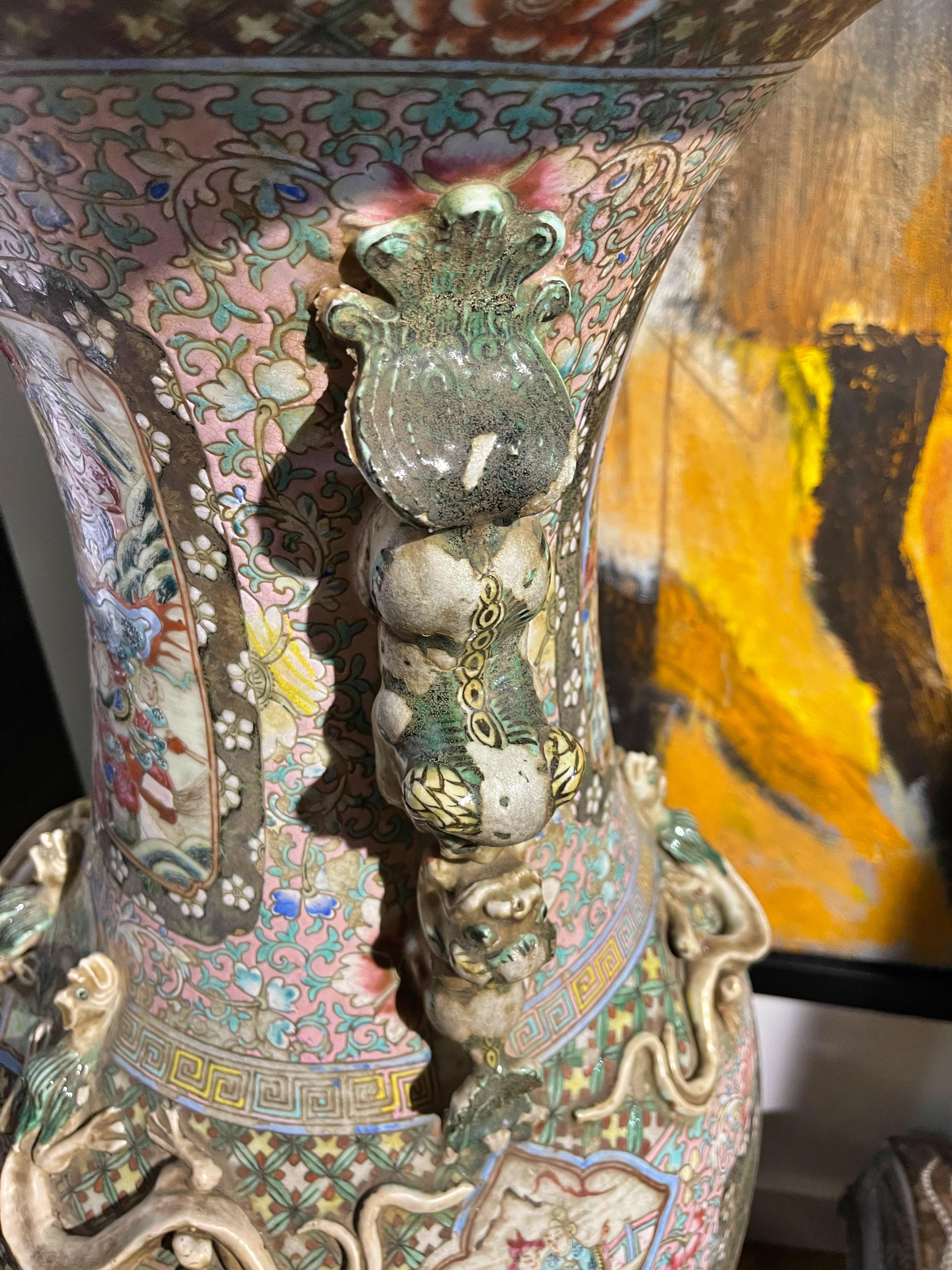 Vase in Chinese porcelain, Guangxu Reign 8
