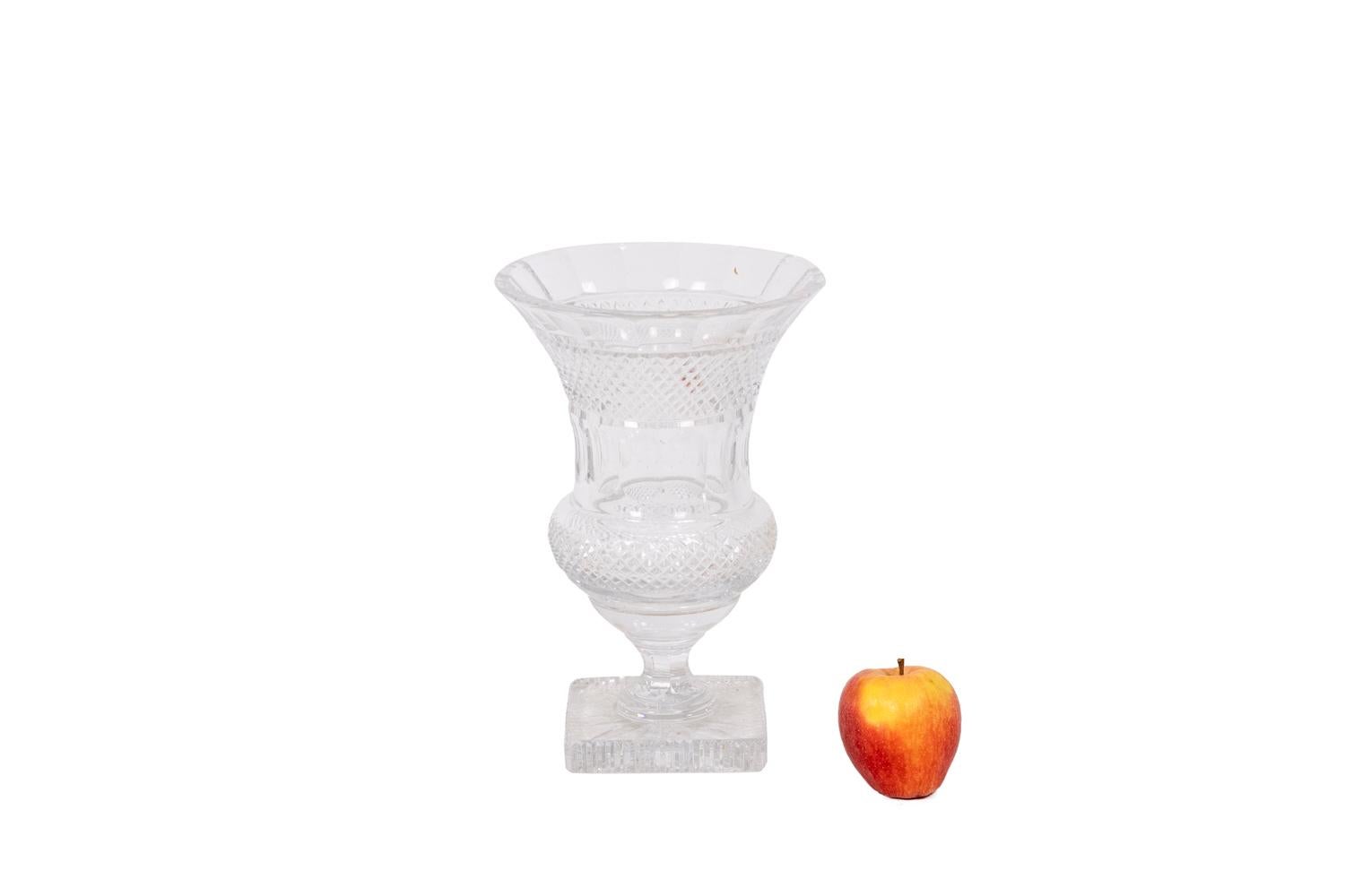 Vase aus Kristall in Medici-Form, Twentieth Century im Angebot 1