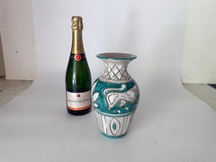 Vase en céramique émaillée verte et blanche Italie 1970 signé