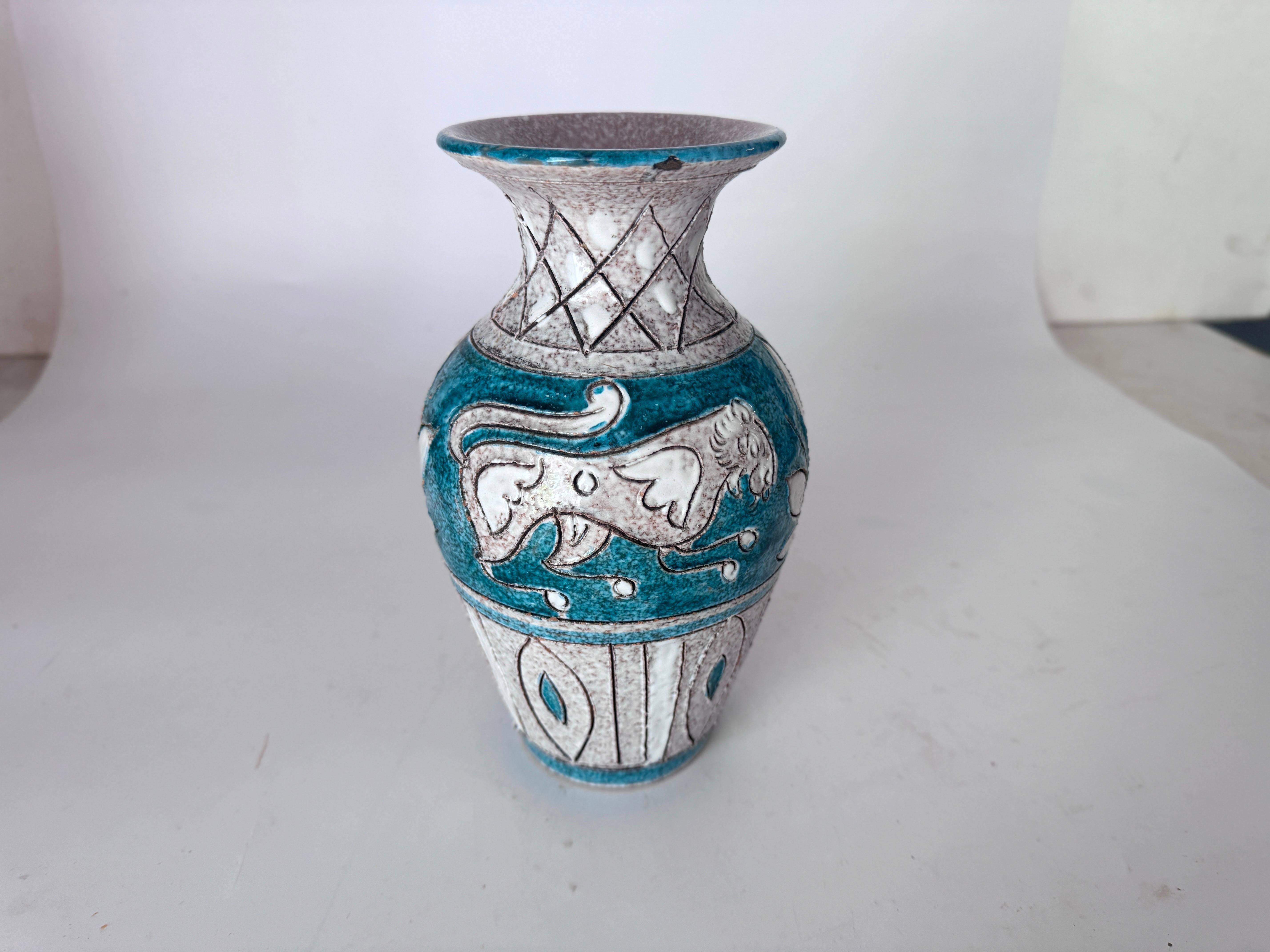 Vase in Enameled Ceramic Green and White Italy 1970 signed For Sale 4
