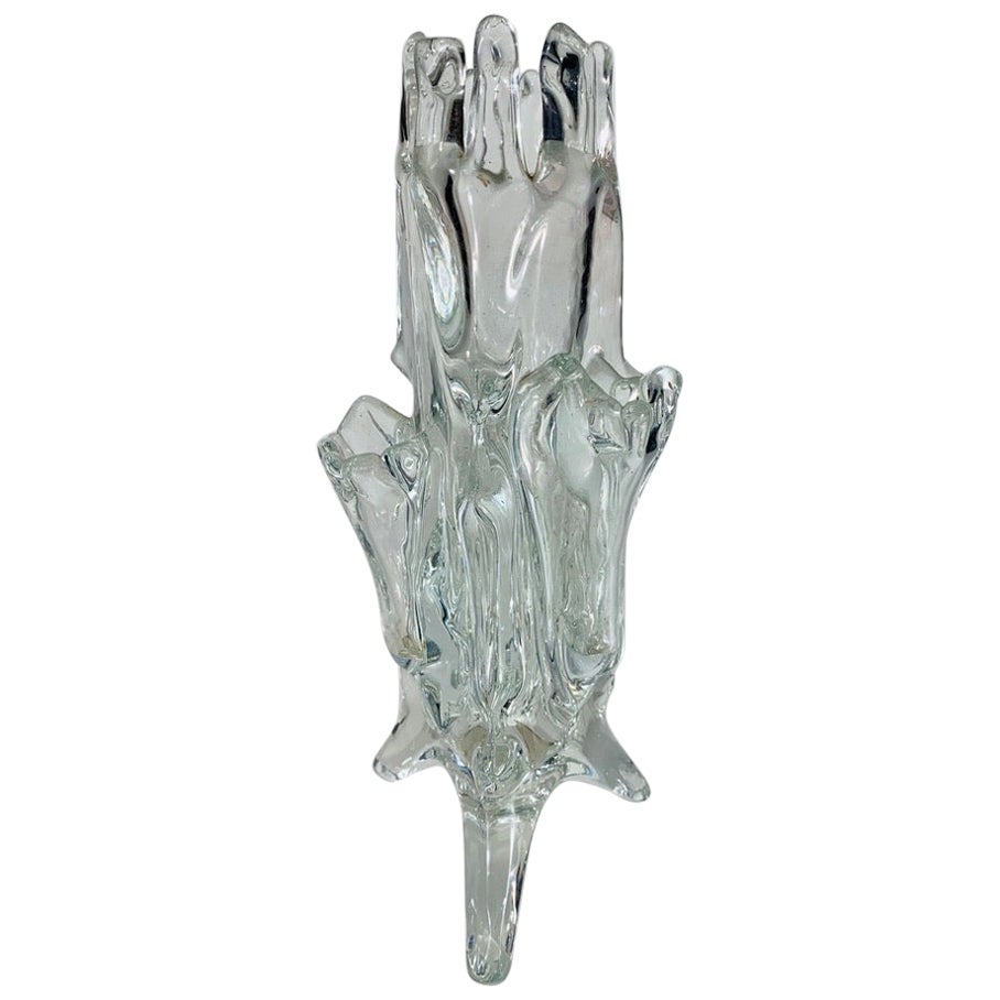 Vase aus französischem Kristall um 1950 mit aufgesetztem Glas.