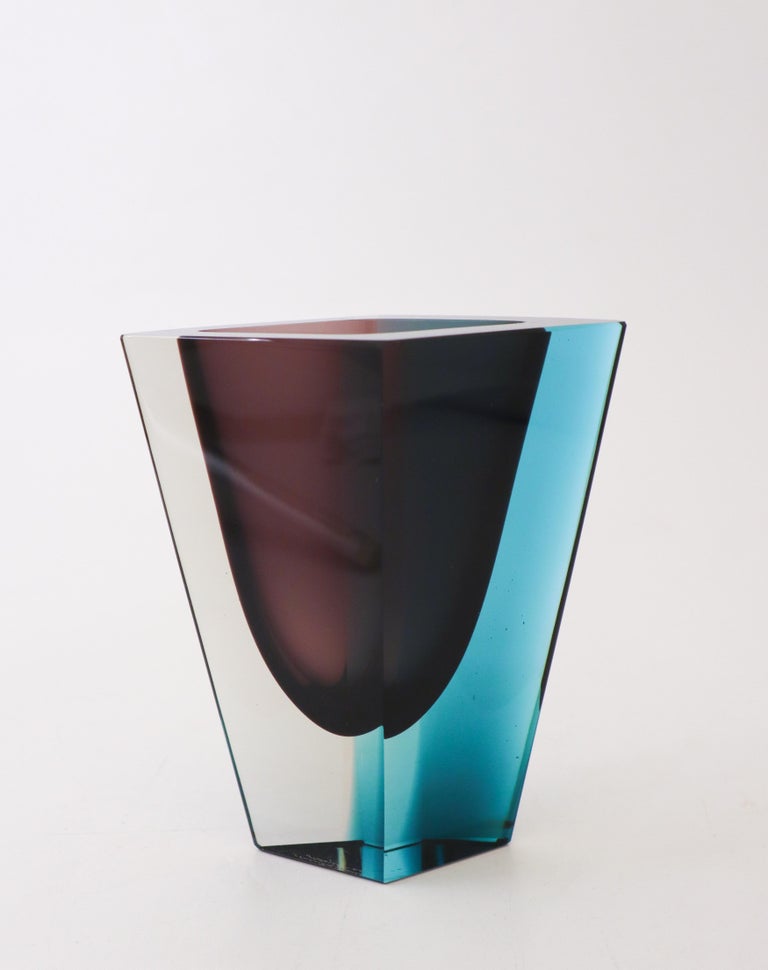 Finnish Vase in Glass, Prisma Kaj Franck, Nuutajärvi Notsjö, 1960 For Sale