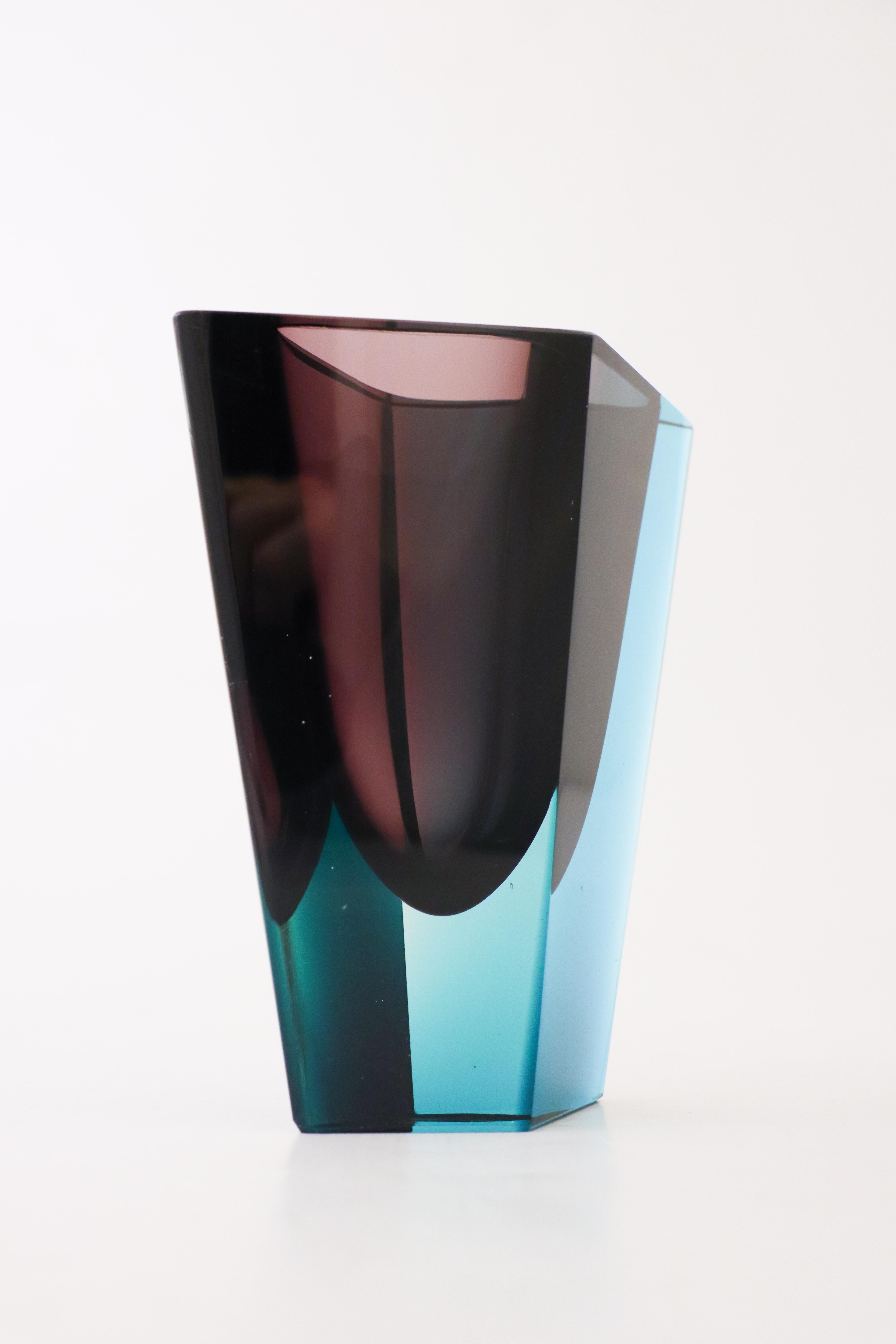 Vase in Glass, Prisma Kaj Franck, Nuutajärvi Notsjö, 1960 In Good Condition For Sale In Stockholm, SE