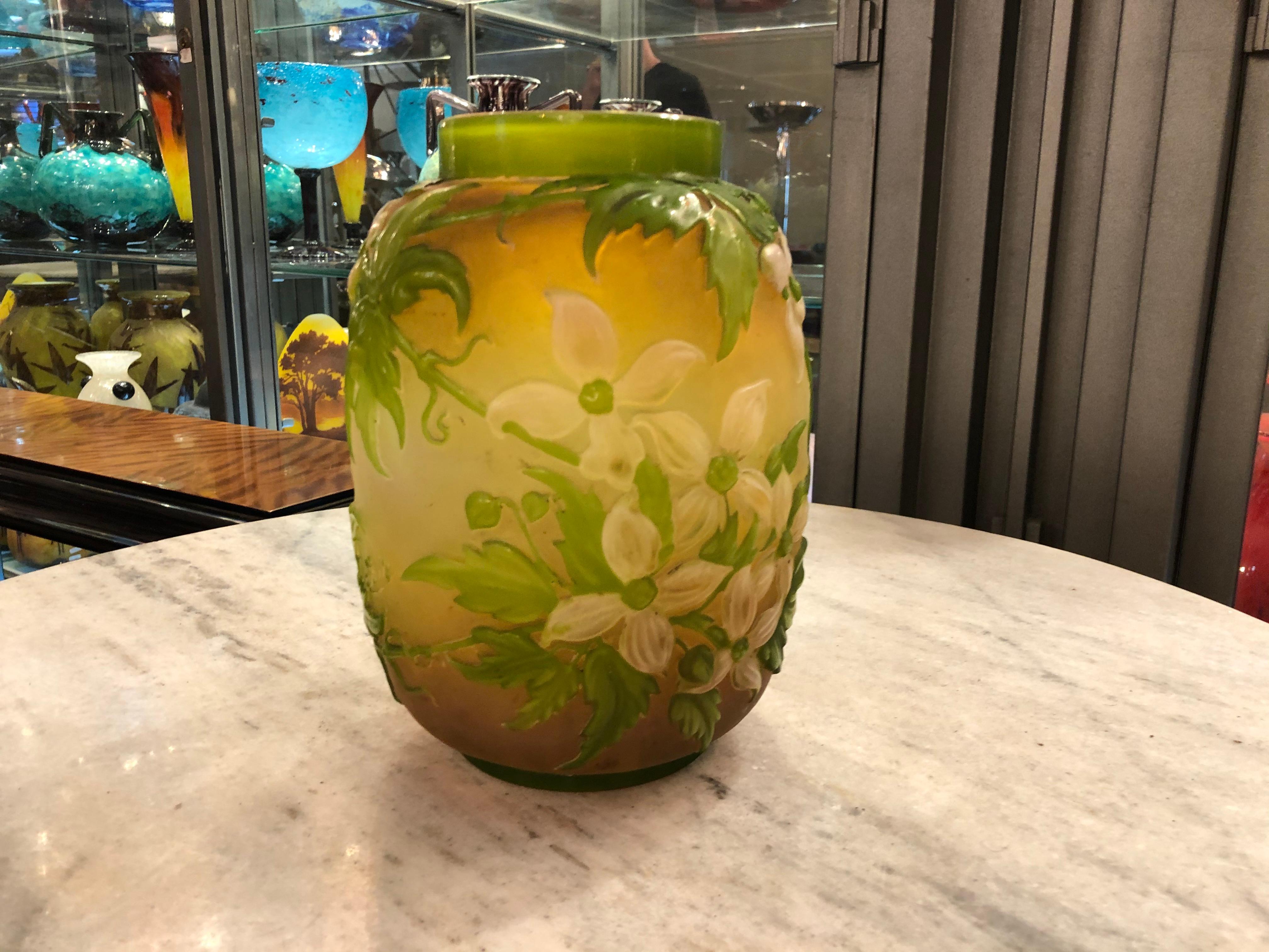 Vase en souffle de verre, signé Galle, Style : Jugendstil, Art Nouveau, Liberty en vente 7