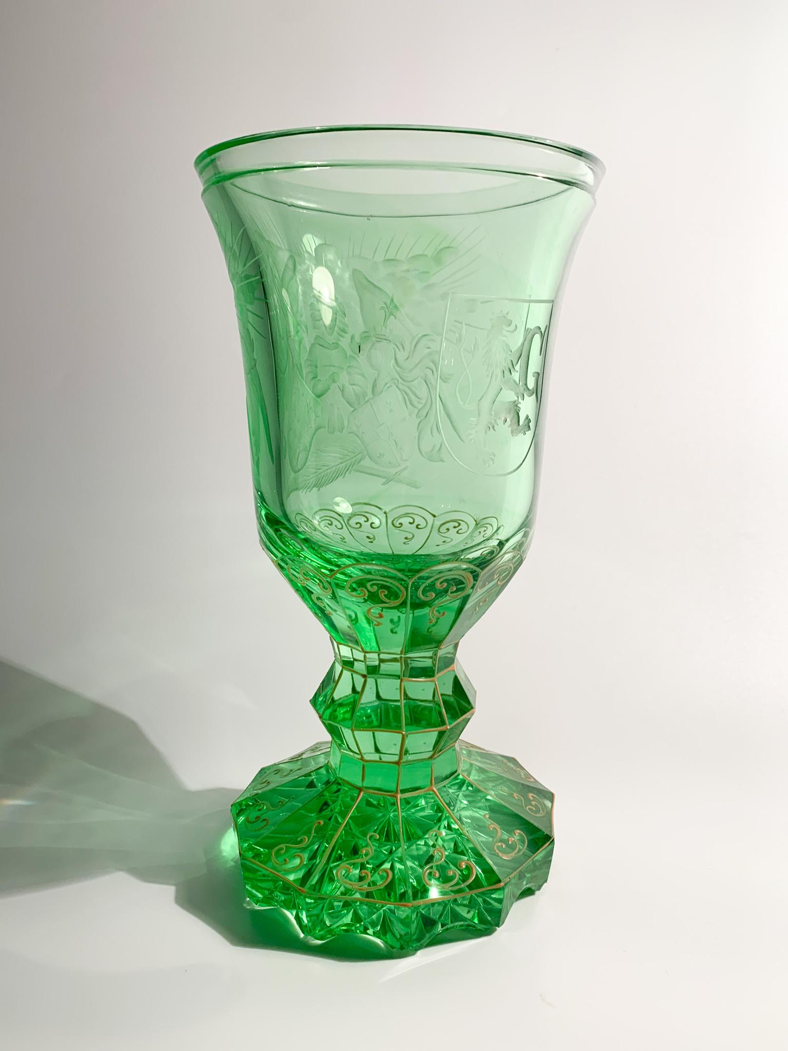 Vase in Green Biedermeier Crystal Decorated with Acid from the 1800s 2