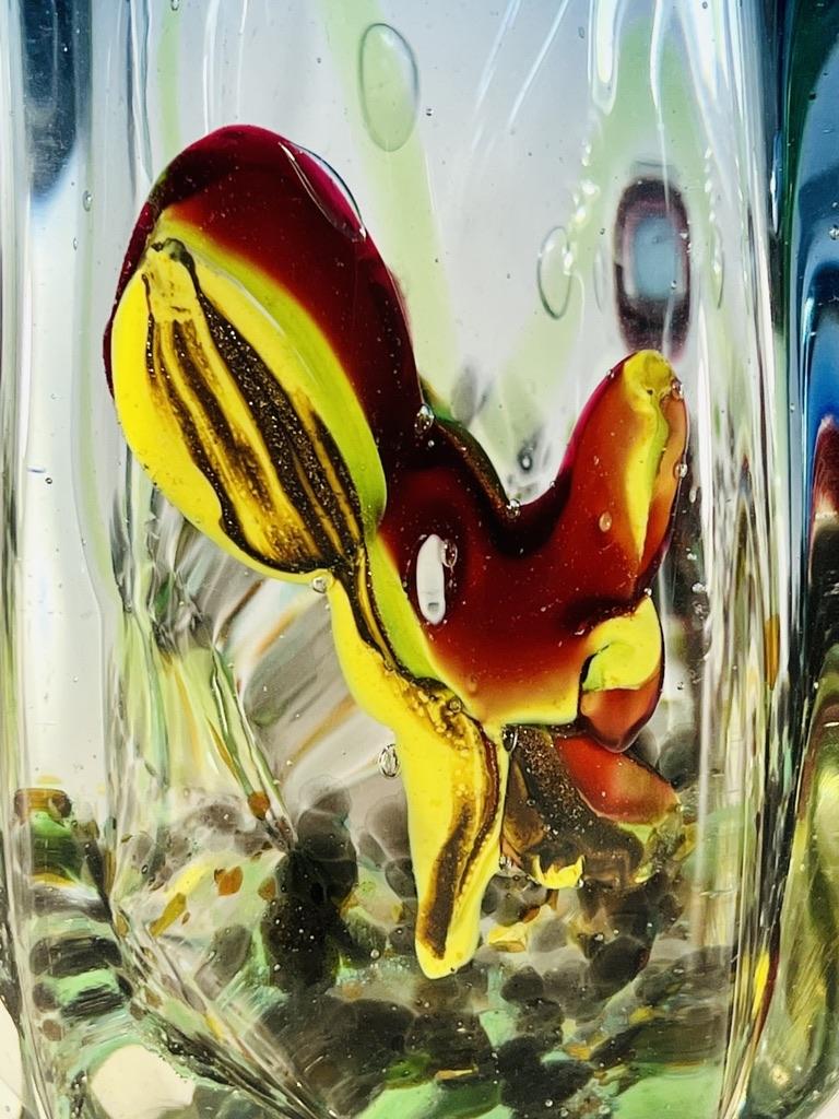 Style international Vase en verre de Murano attribué à Dino Martens par Aureliano Toso vers 1950 en vente