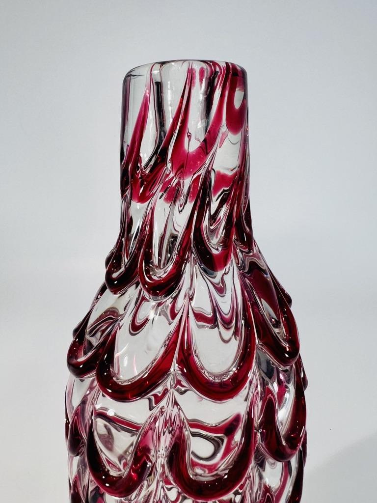Style international Vase en verre de Murano attribué  à Ercole Barovier vers 1955 en vente