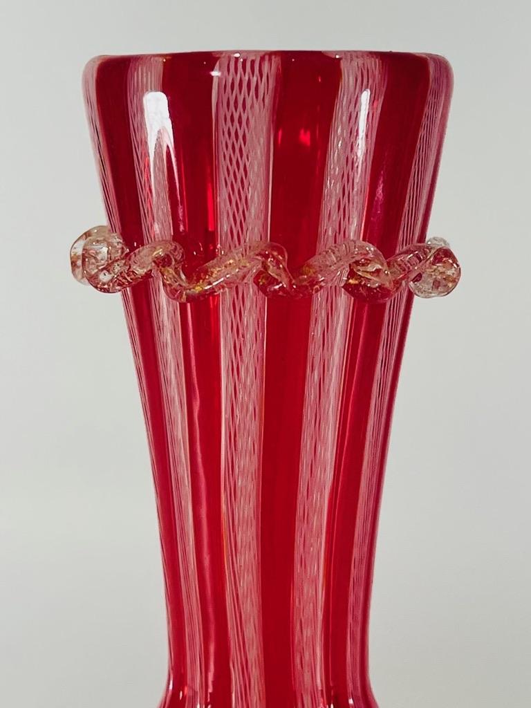 jarrón de cristal de Murano de Dino Martens para Aureliano Toso hacia 1950 Estilo internacional en venta