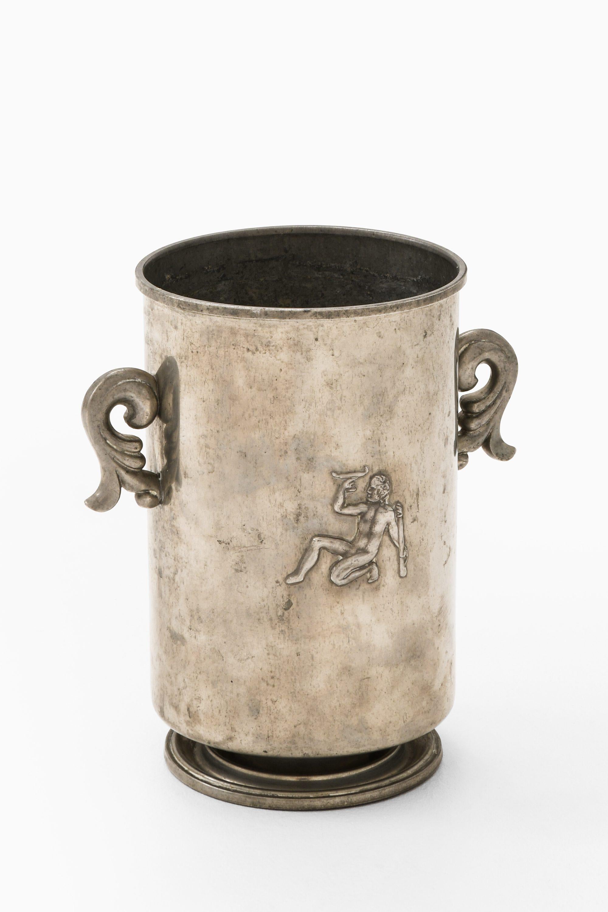 Art déco Vase en étain, 1936 en vente