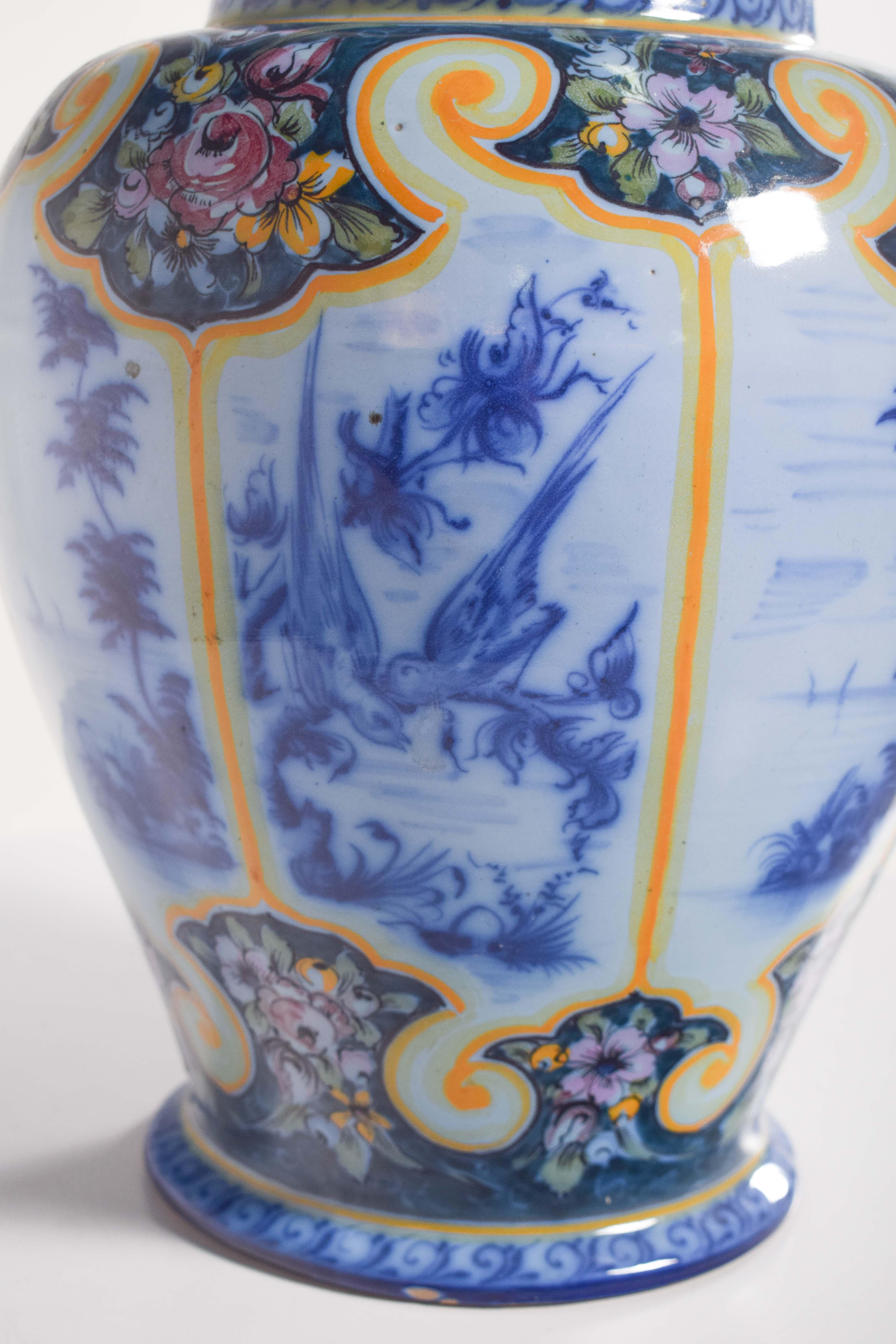 XX secolo Vaso in ceramica portoghese, AB Alcobaça J Luiz in vendita