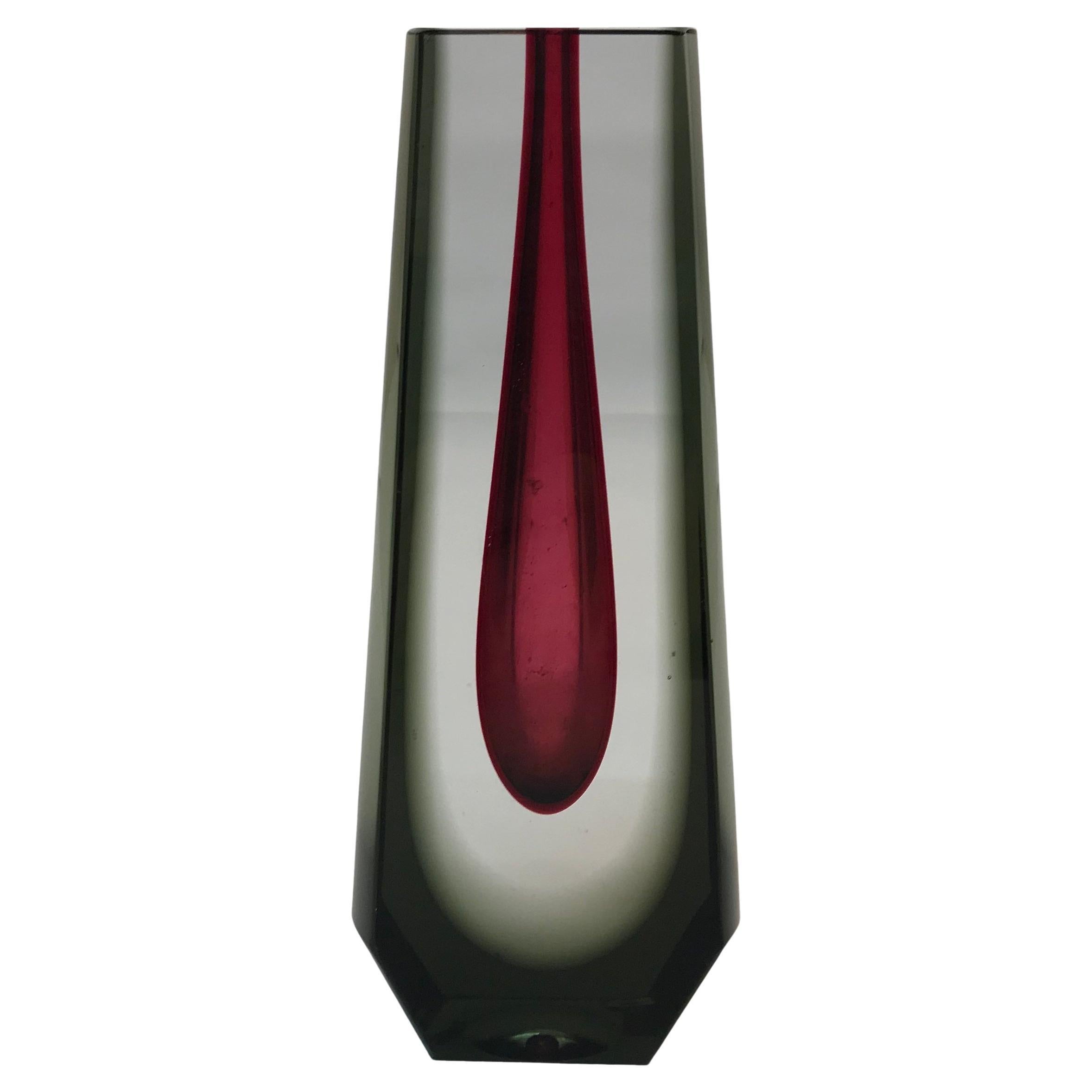 Vase en rouge de Murano, Italie, 1920