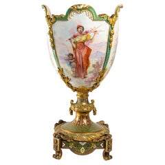 Vase in the Form of a Flared Cup on a Pedestal