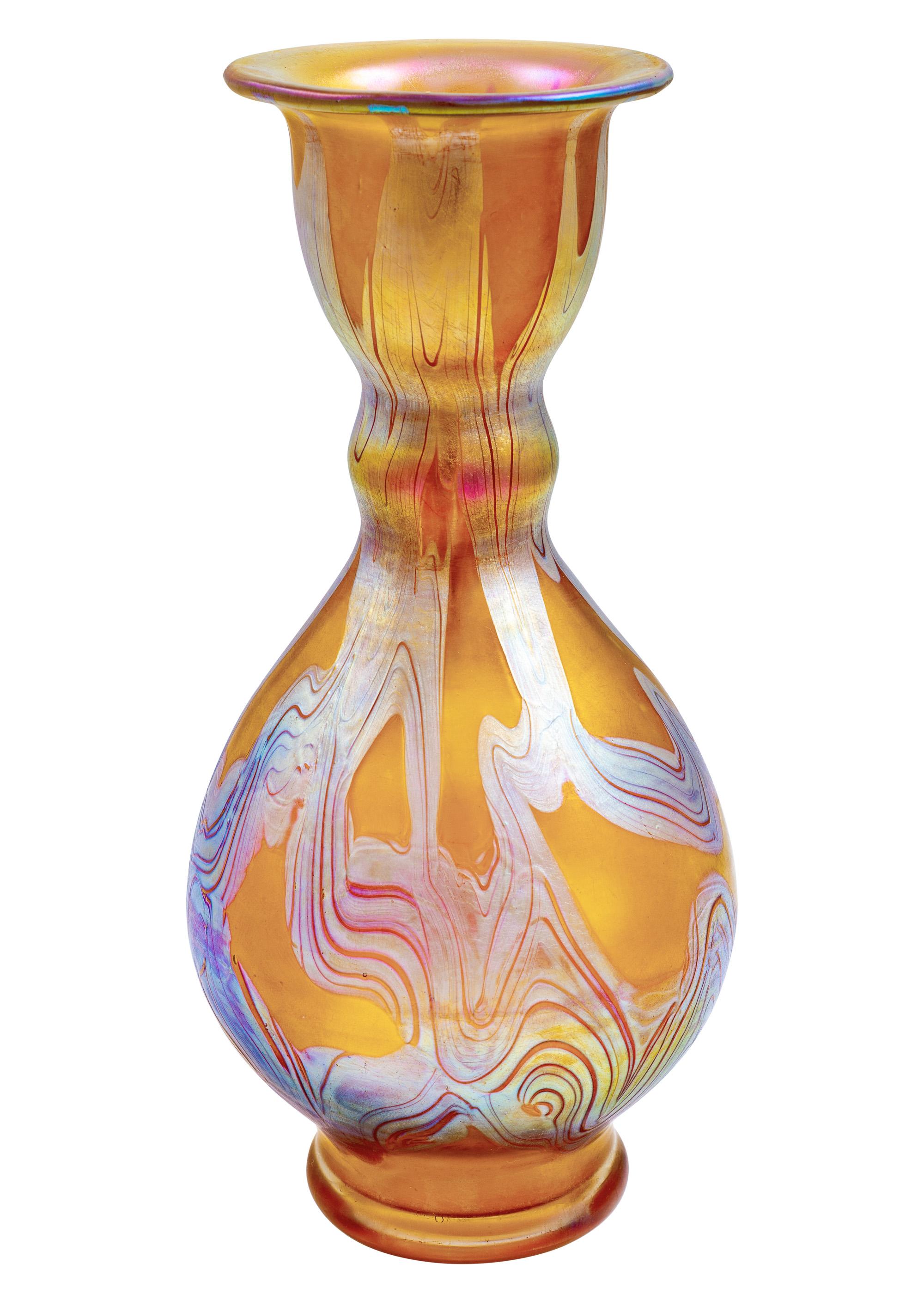 Vase en verre irisé Johann Loetz Witwe Décoration autrichienne Jugendstil 