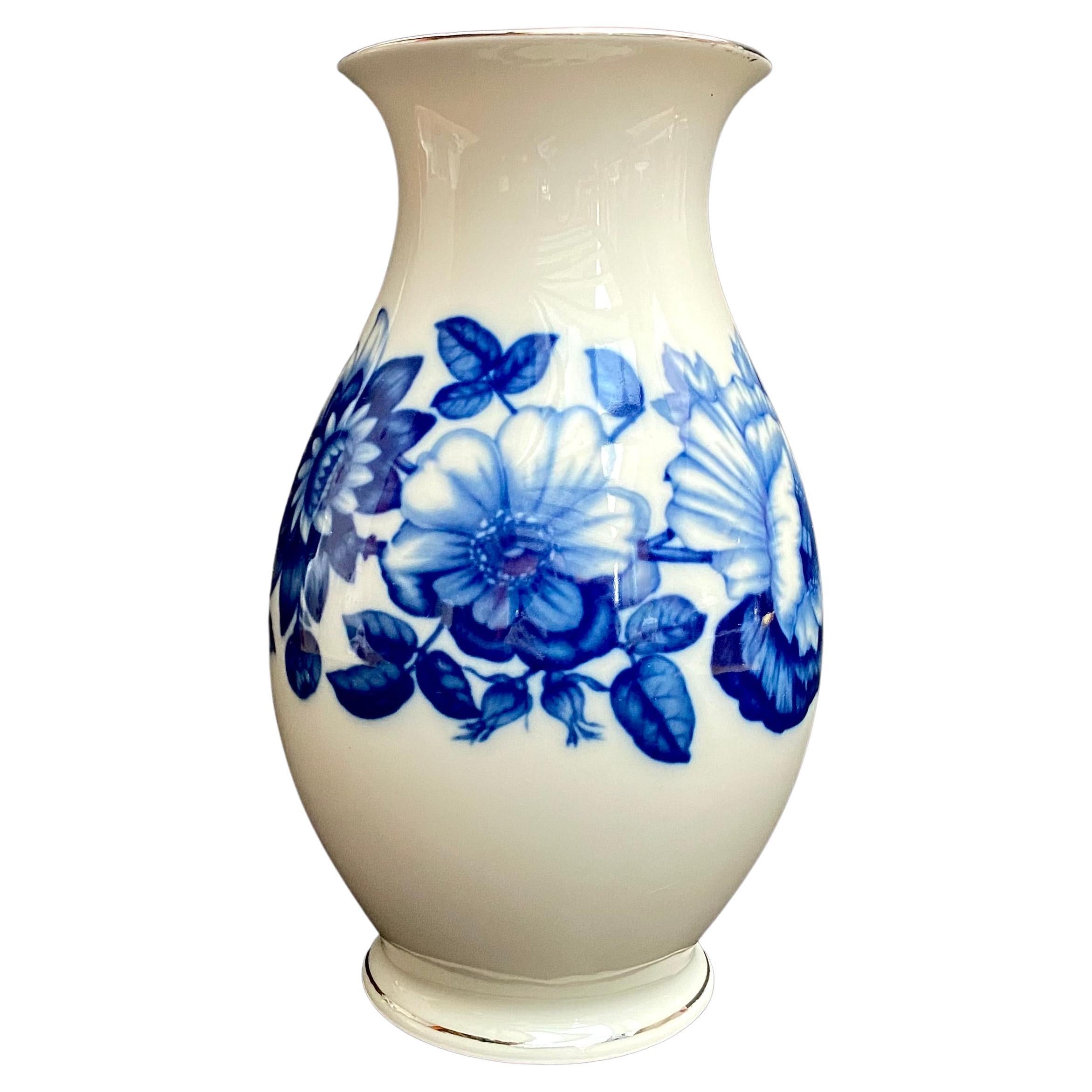 Vase Ivory White Porcelain Vase KPM BAVARIA German Porcelain 50s For Sale