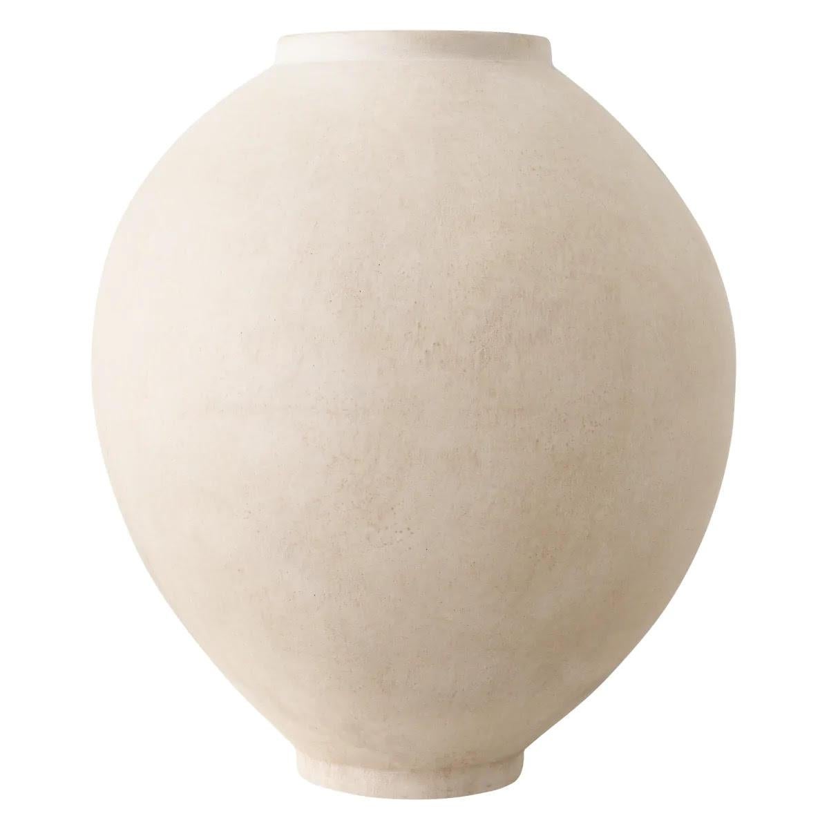 Vase, Gefäß, großer Topf aus sandfarbener Terrakotta, 21. Jahrhundert. (Französisch) im Angebot
