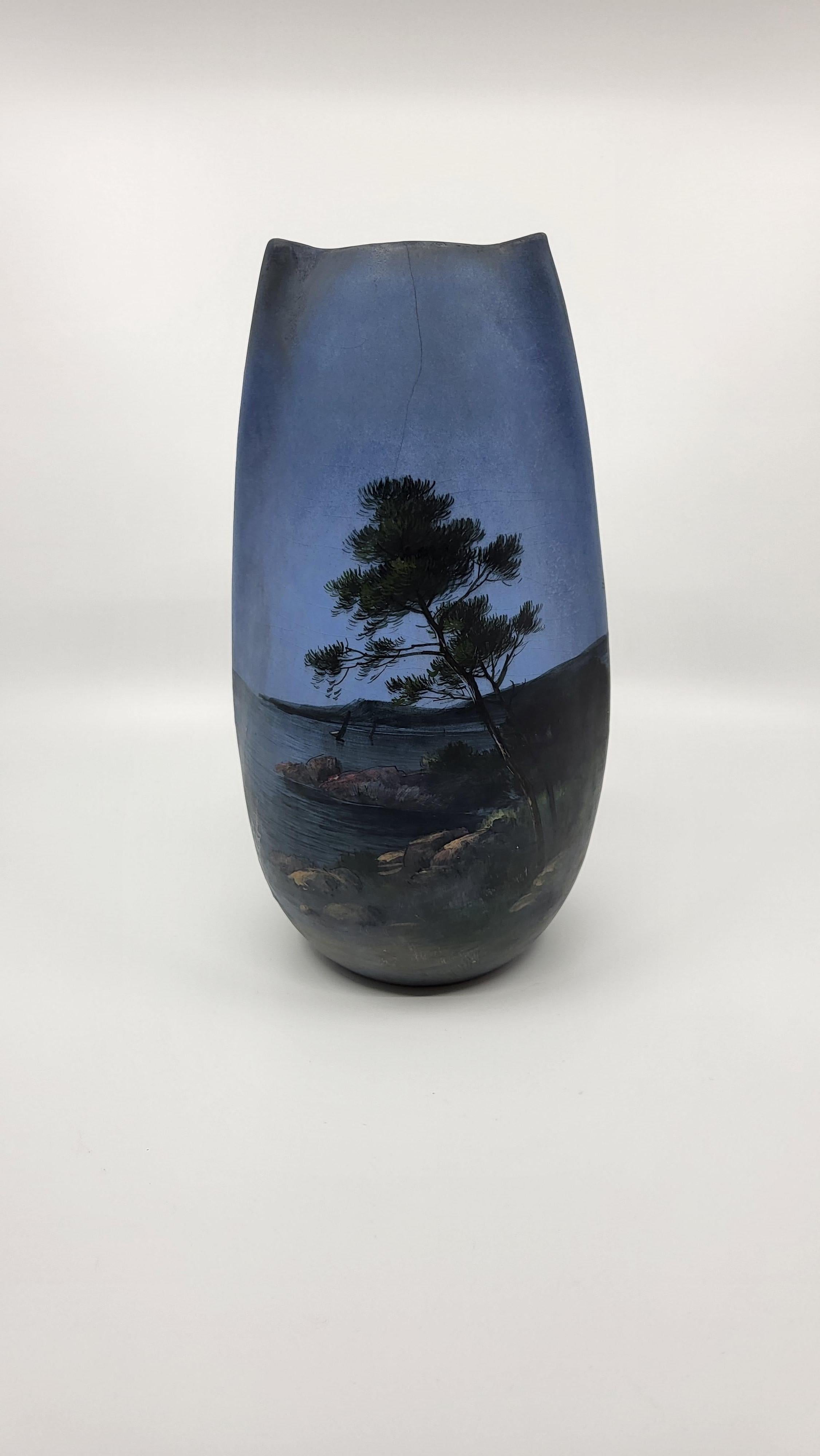 Vase Jérome Massier en céramique décor paysage marin Francais  Art Nouveau 1900 For Sale 2