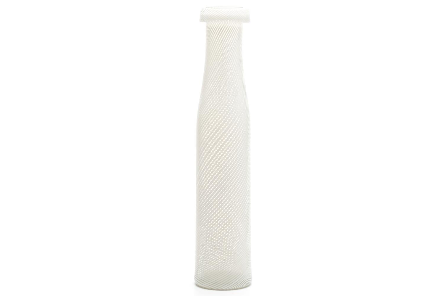 Scandinavian Modern Kaj Franck / VASE KF292 / Nuutajärvi For Sale