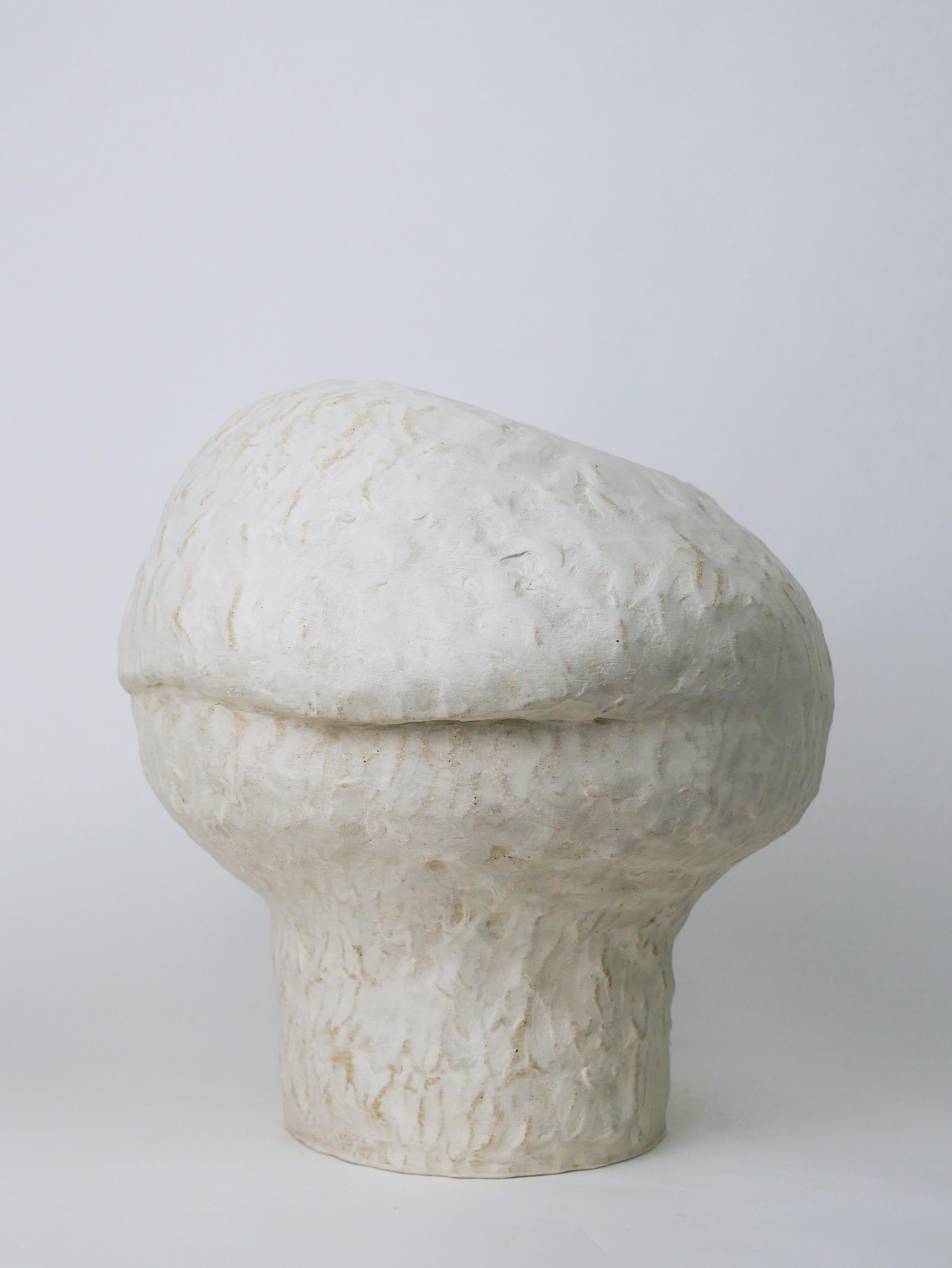 Vase La Tendresse, céramique française contemporaine In New Condition For Sale In ARLES, FR