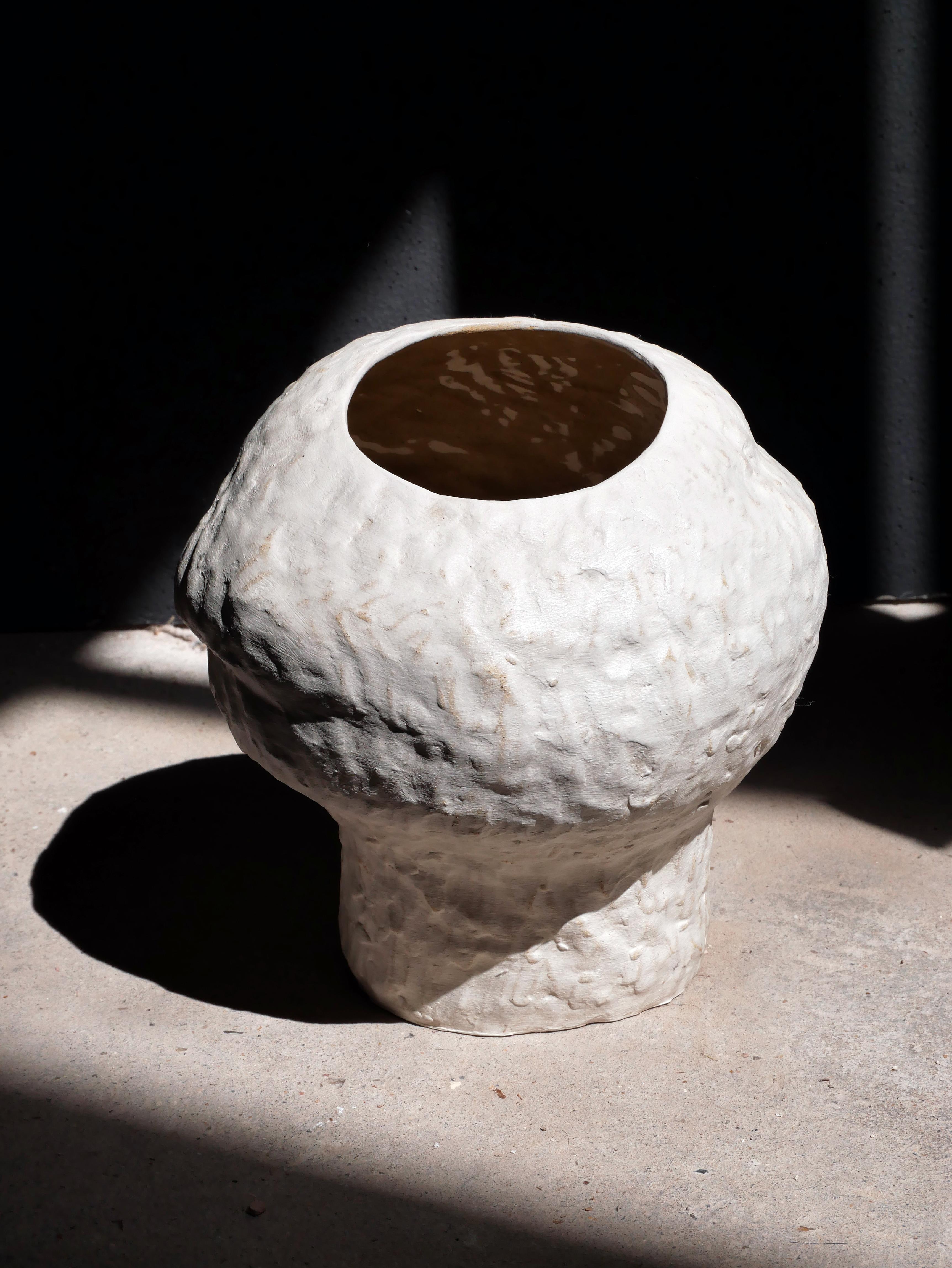 Vase La Tendresse, céramique française contemporaine en vente 1