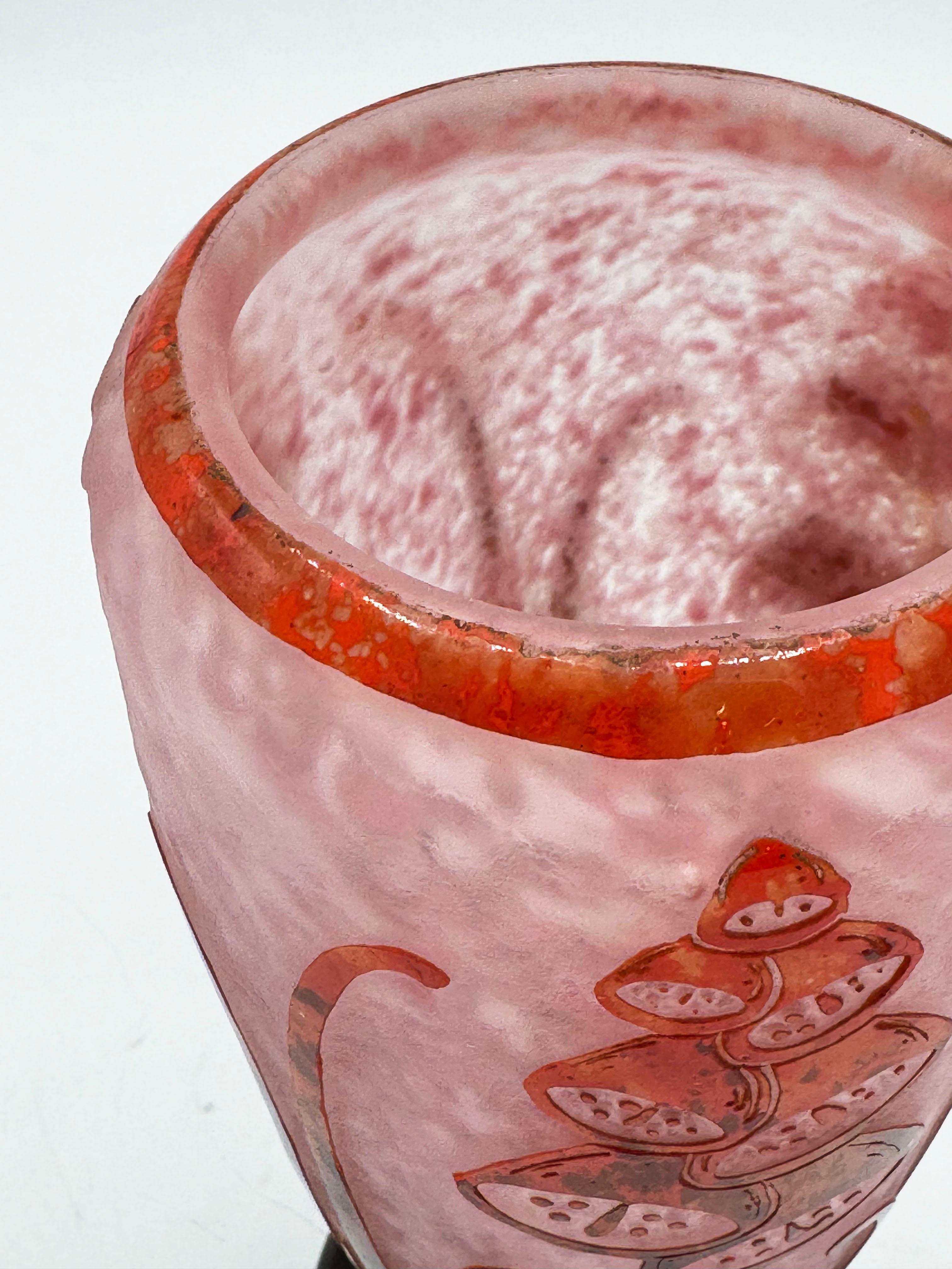 Vetro artistico Vaso Le Verre Français Digitalis Fiori Art Deco in vendita
