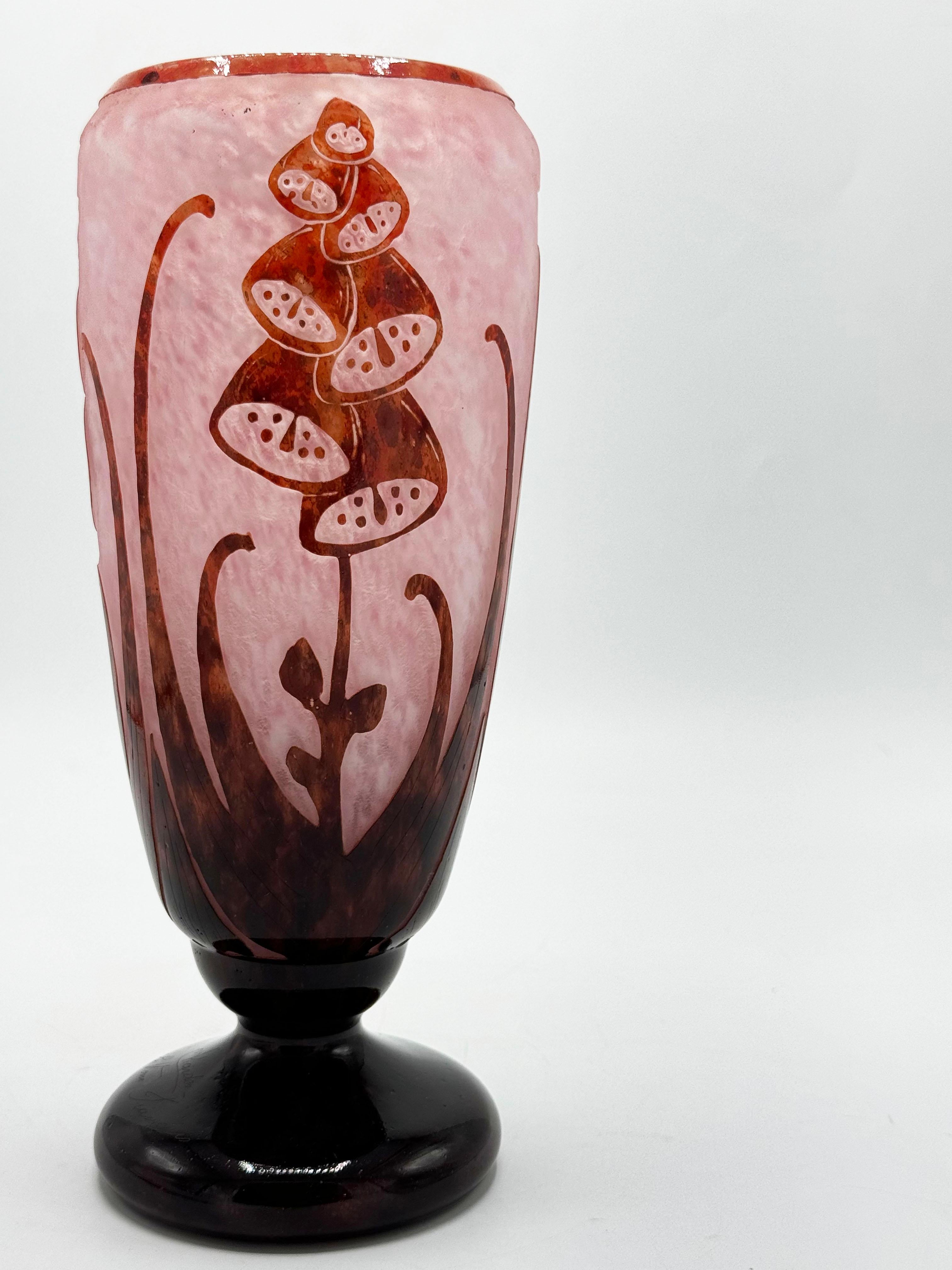 Vaso Le Verre Français Digitalis Fiori Art Deco in vendita 2