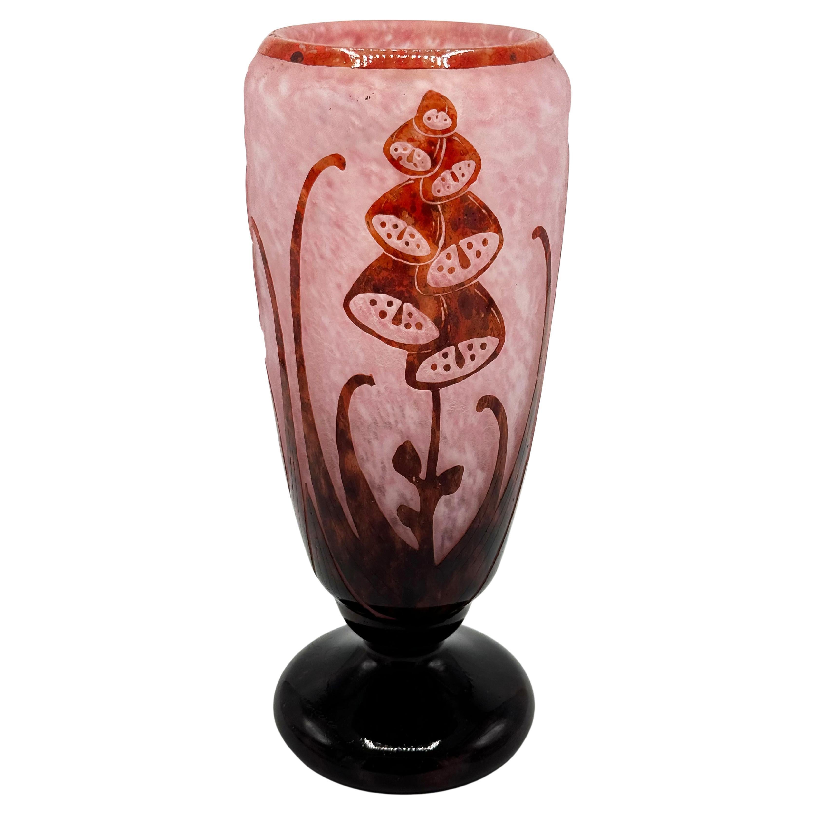 Vase Le Verre Français Digitalis Art Deco flowers