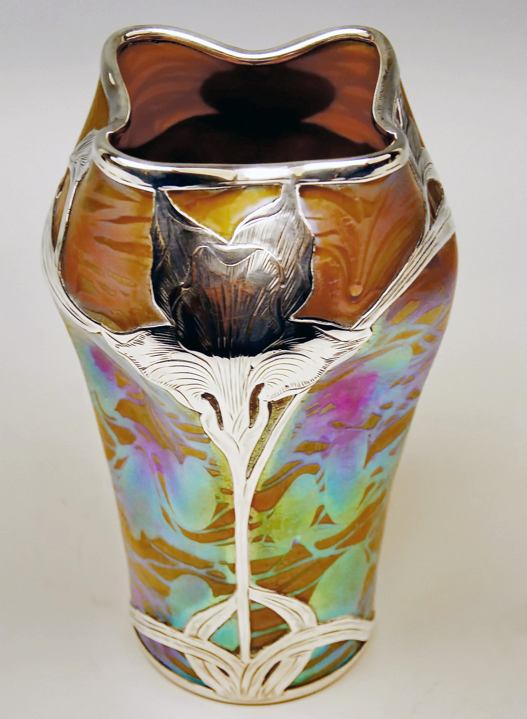 Austrian Vase Loetz Bohemia Art Nouveau Decor Phaenomen Genre 2-474 Made circa 1902