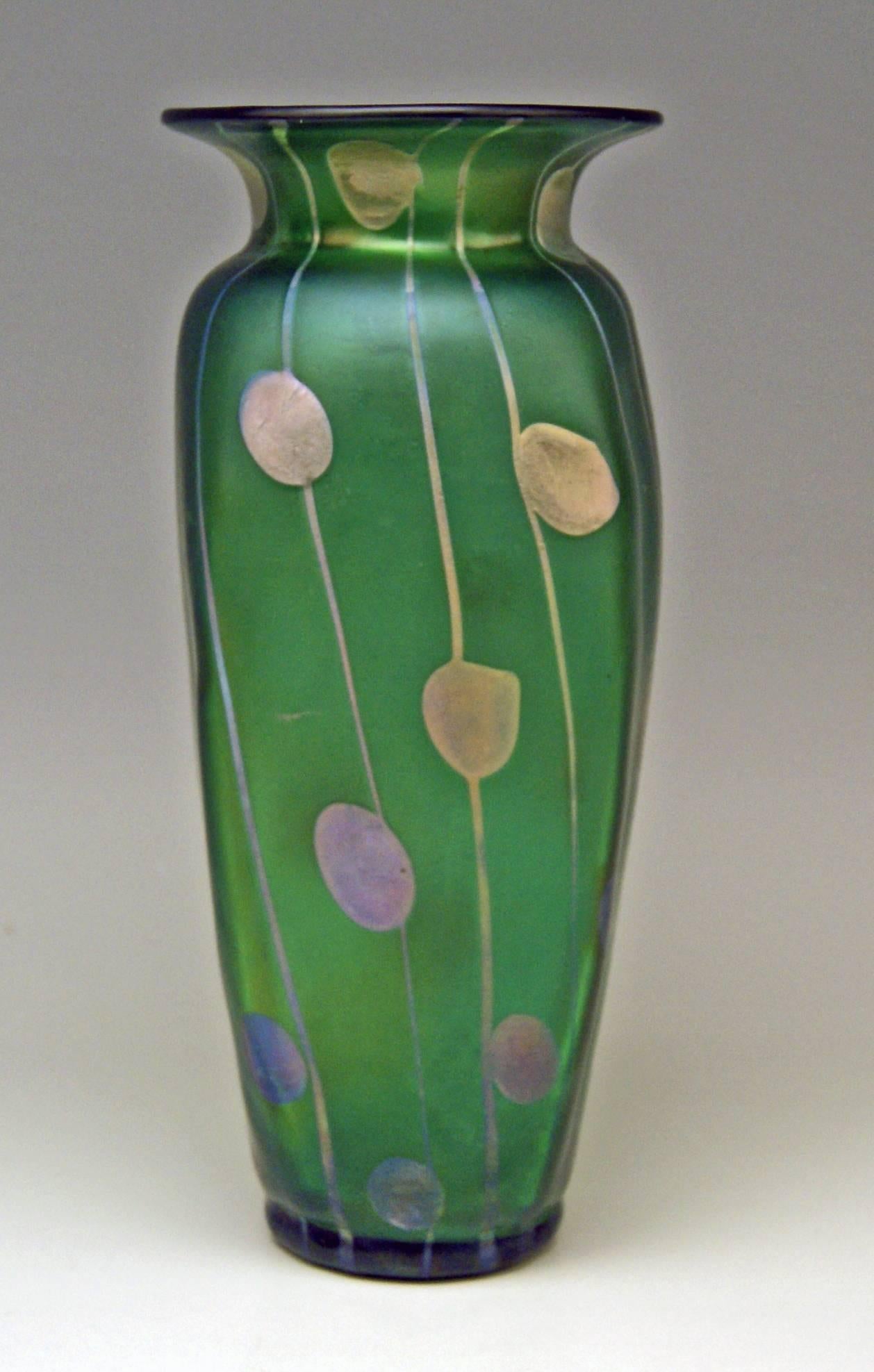 Art Nouveau Loetz Vase (moss green shaded)
Made by Loetz, Klostermuehle   (Klostermühle / Bohemia, Old Imperial Austria).
Manufactured circa  1900.
Decor:  So-said STREIFEN UND FLECKEN  (= SPOTS AND STRIPES) laid on moss-green glass:  This is a